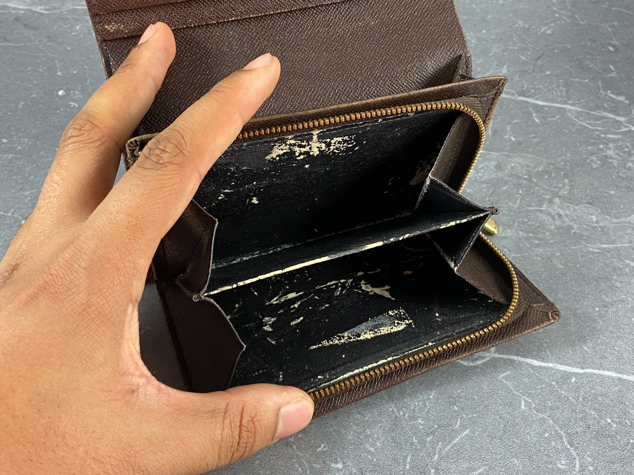 Louis Vuitton Porte-Monnaie Tresor Damier Ebene Canvas