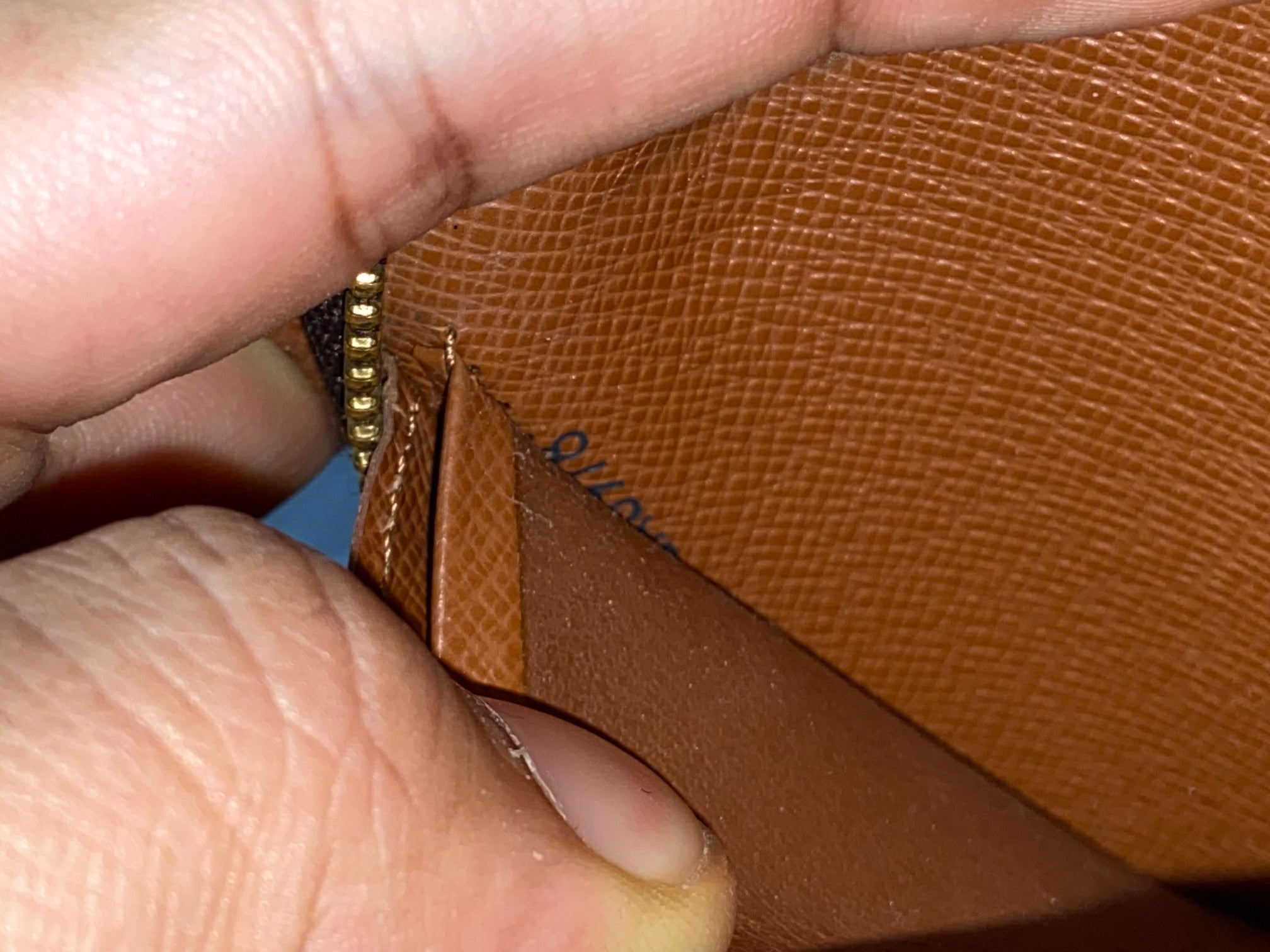 Louis Vuitton Monogram Canvas Zippy Wallet