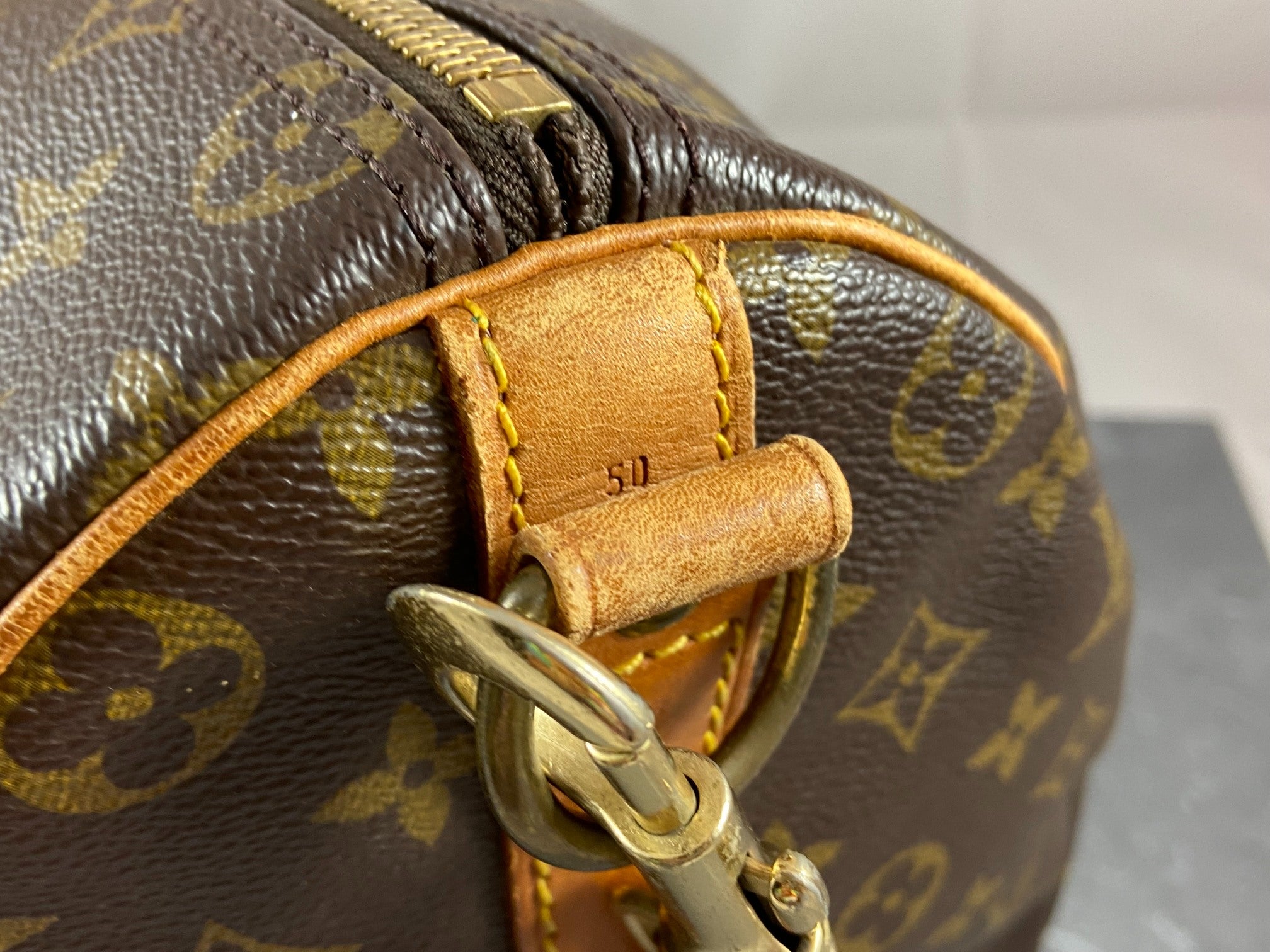 Louis Vuitton Keepall 50 Bandoulière Monogram Canvas