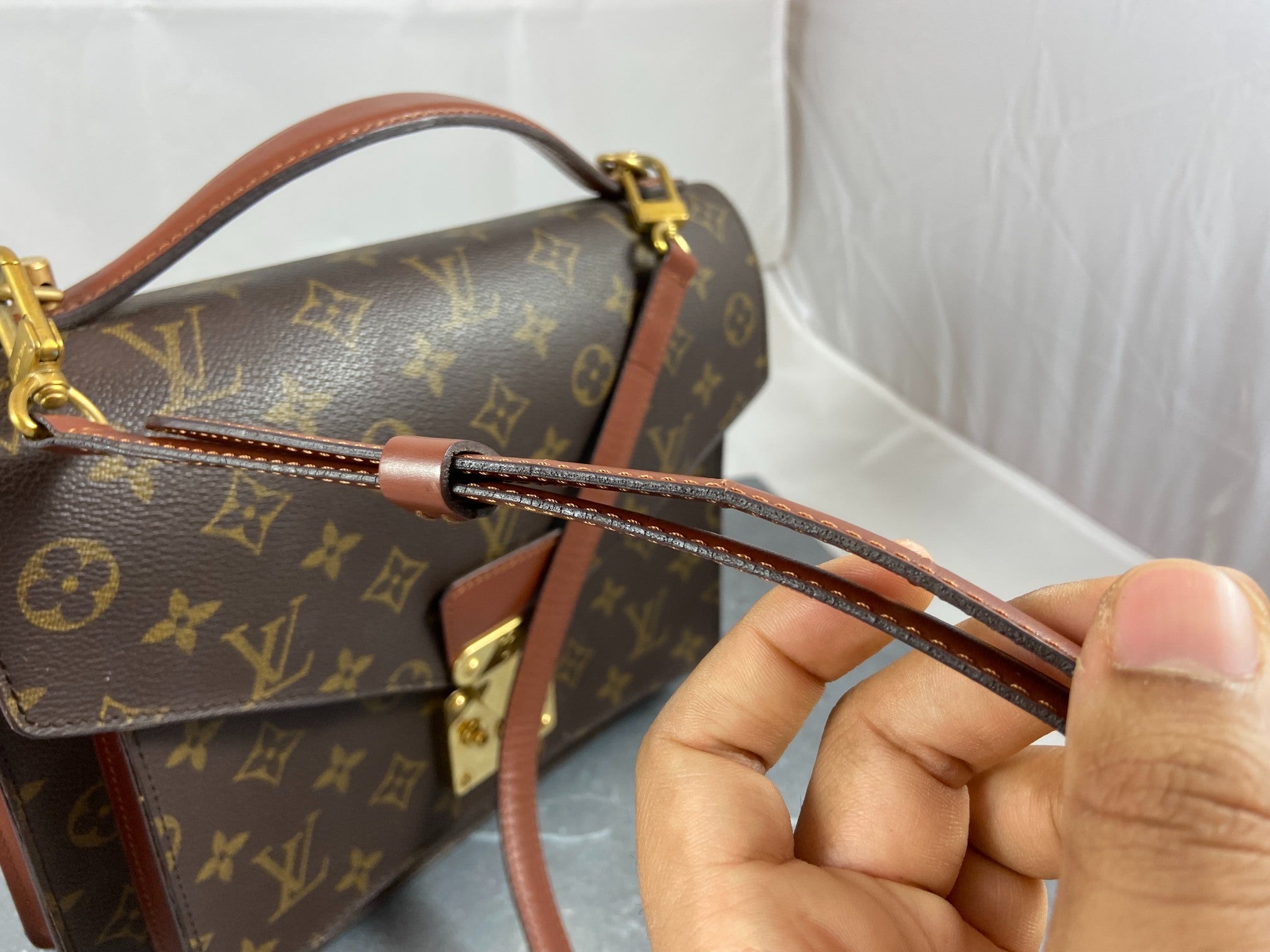 Louis Vuitton Monceau 28 Monogram Canvas