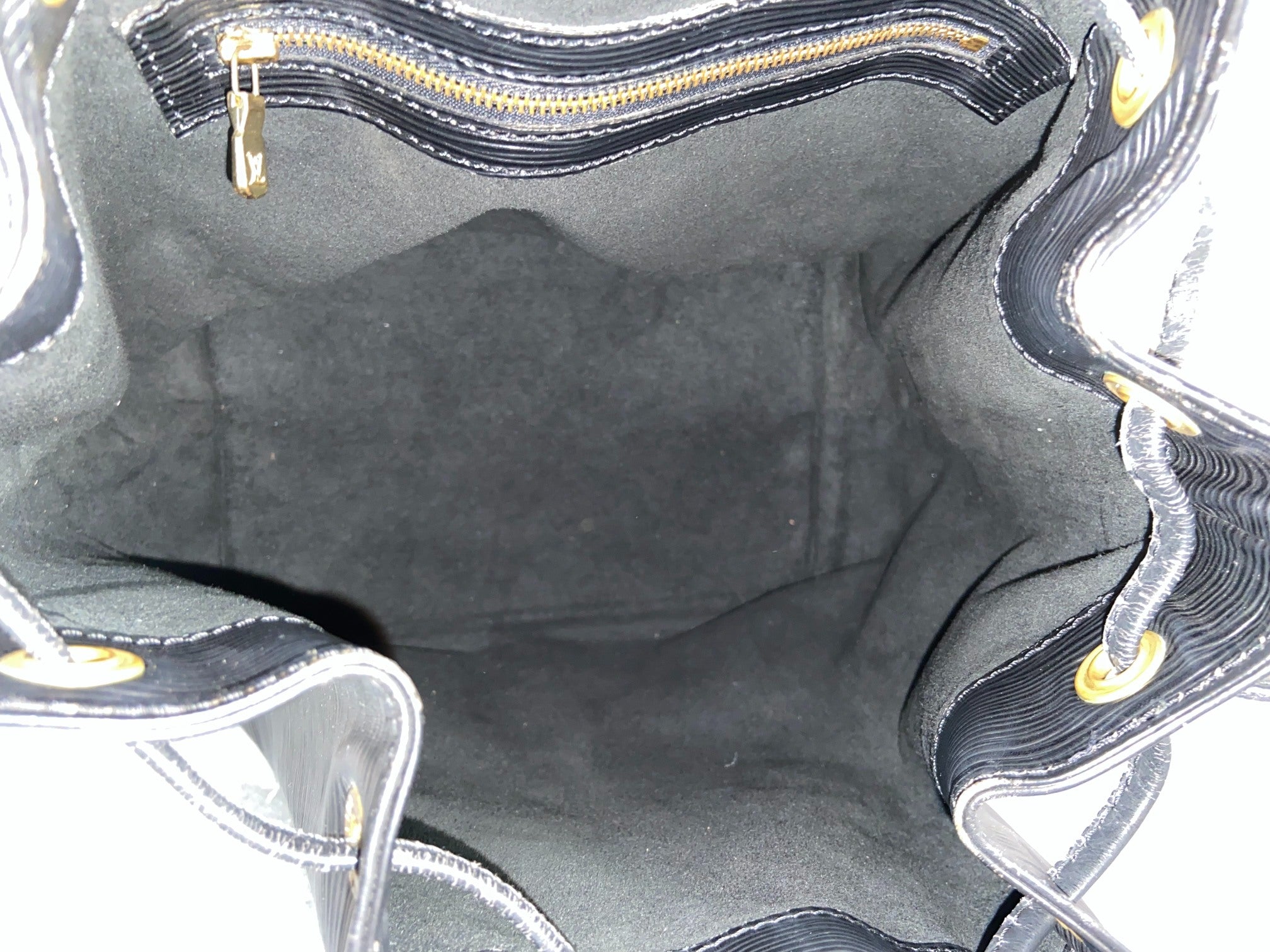 Louis Vuitton Sac Noé Petit Black Epi Leather