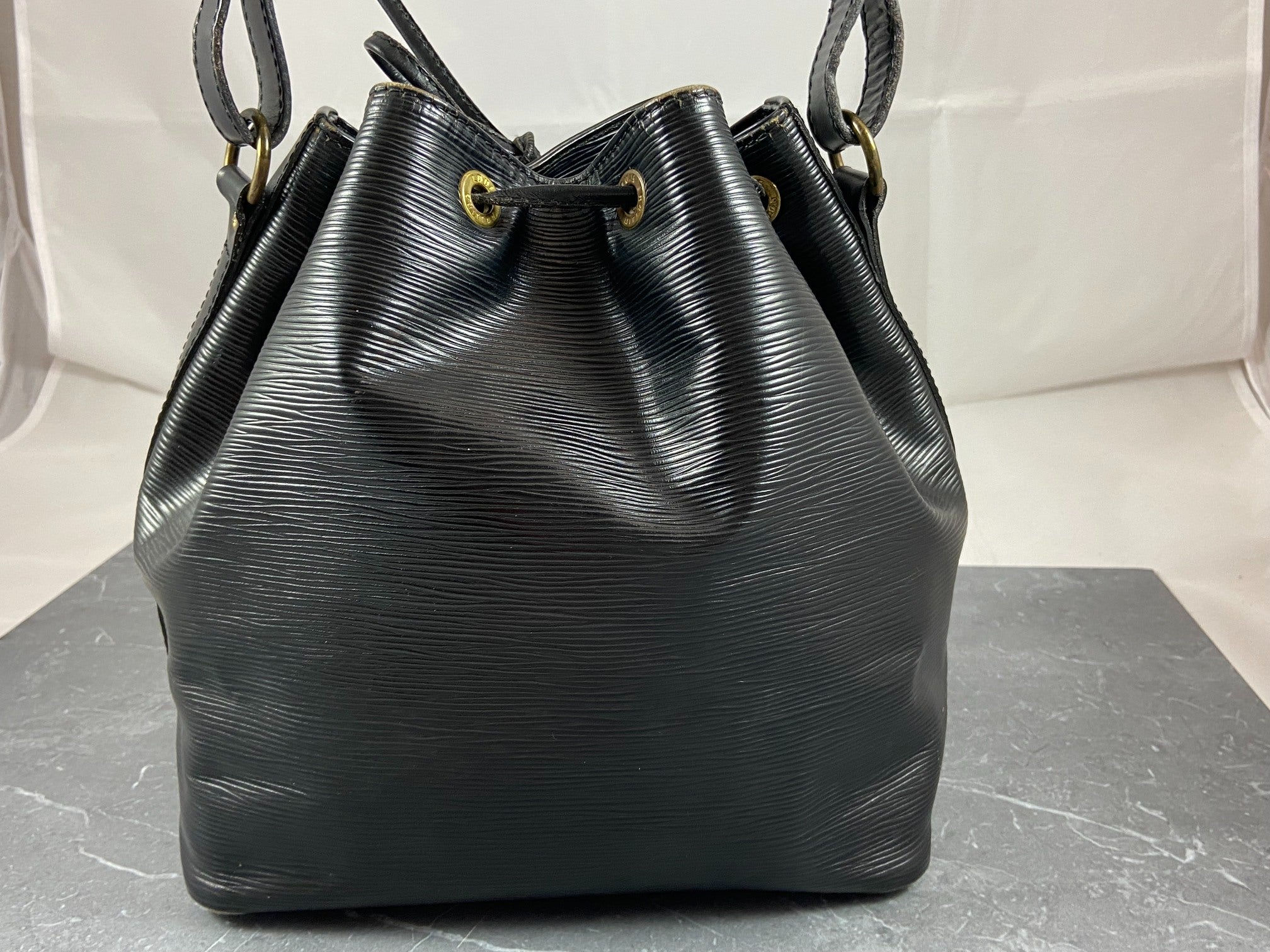 Louis Vuitton Sac Noé Petit Black Epi Leather