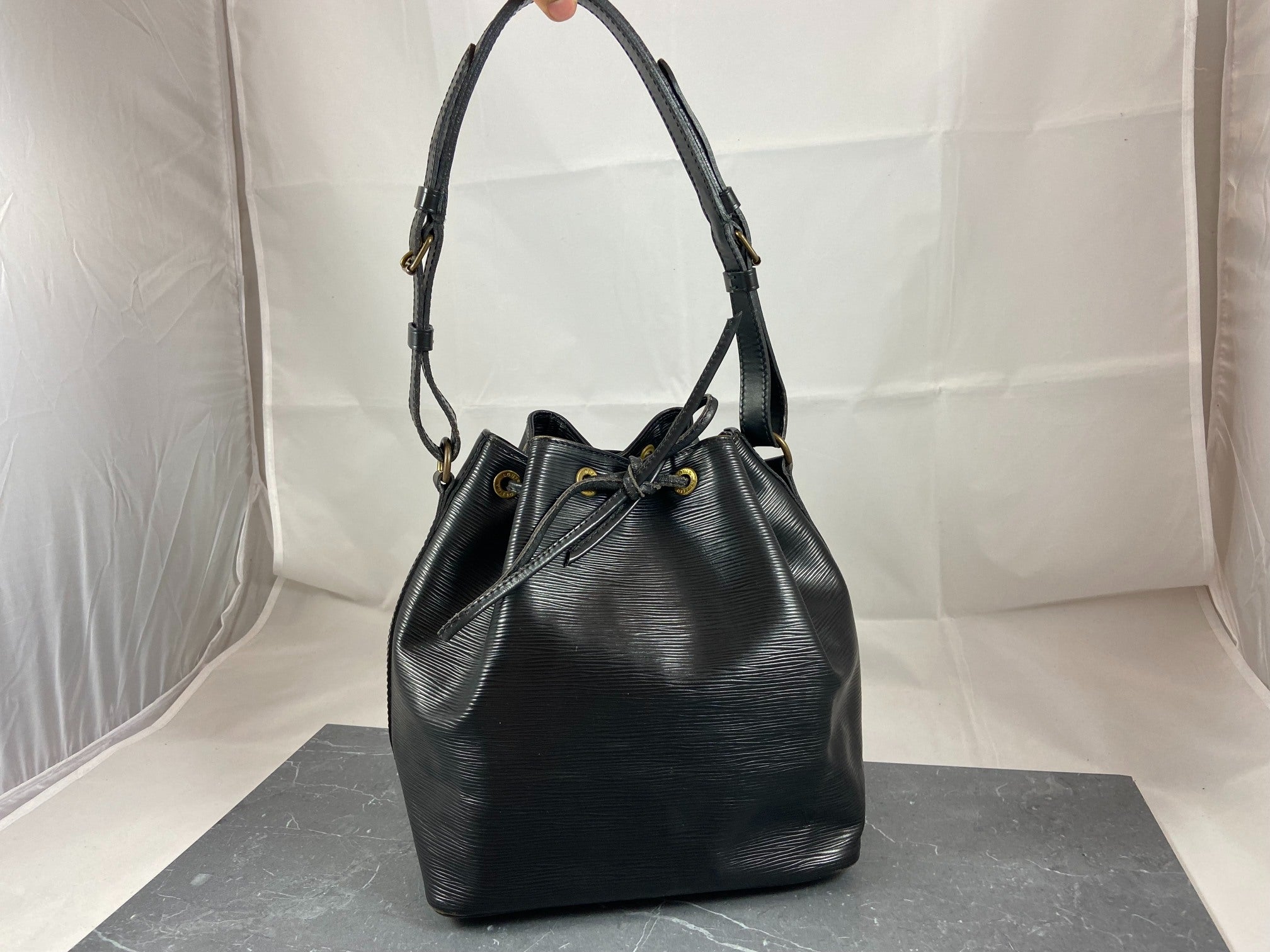 Louis Vuitton Sac Noé Petit Black Epi Leather