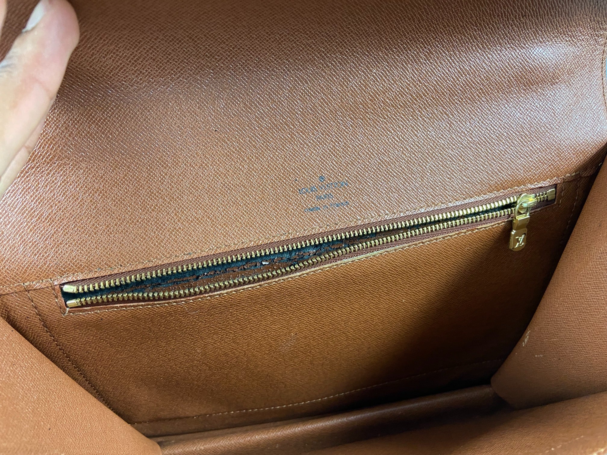 Louis Vuitton Monceau 26 Monogram Canvas