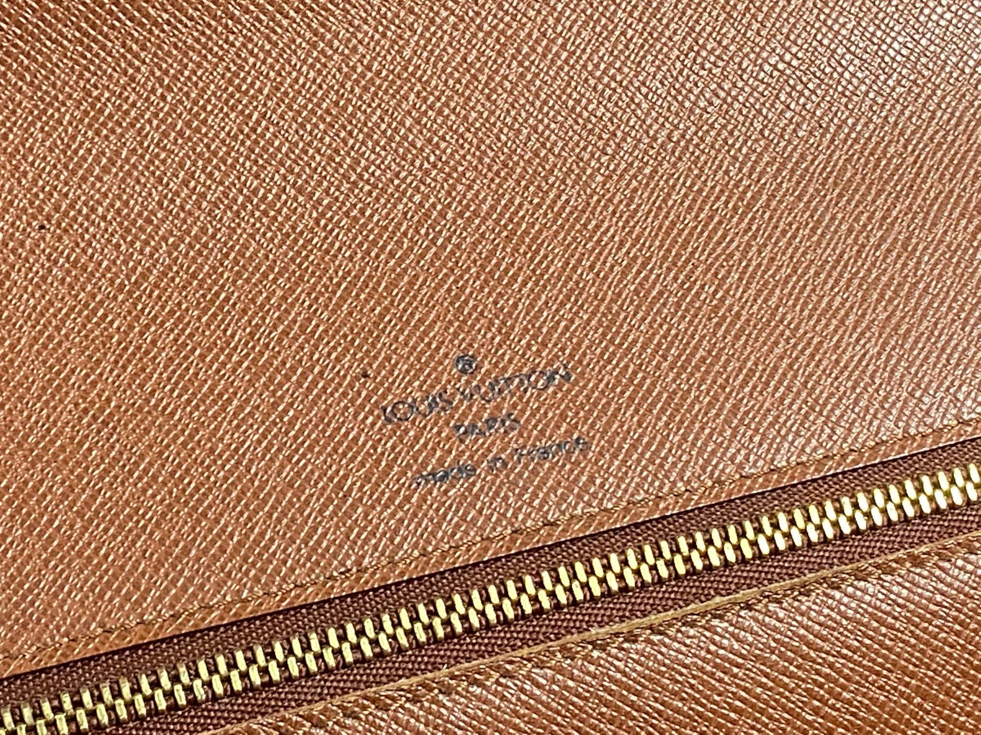 Louis Vuitton Monceau 26 Monogram Canvas