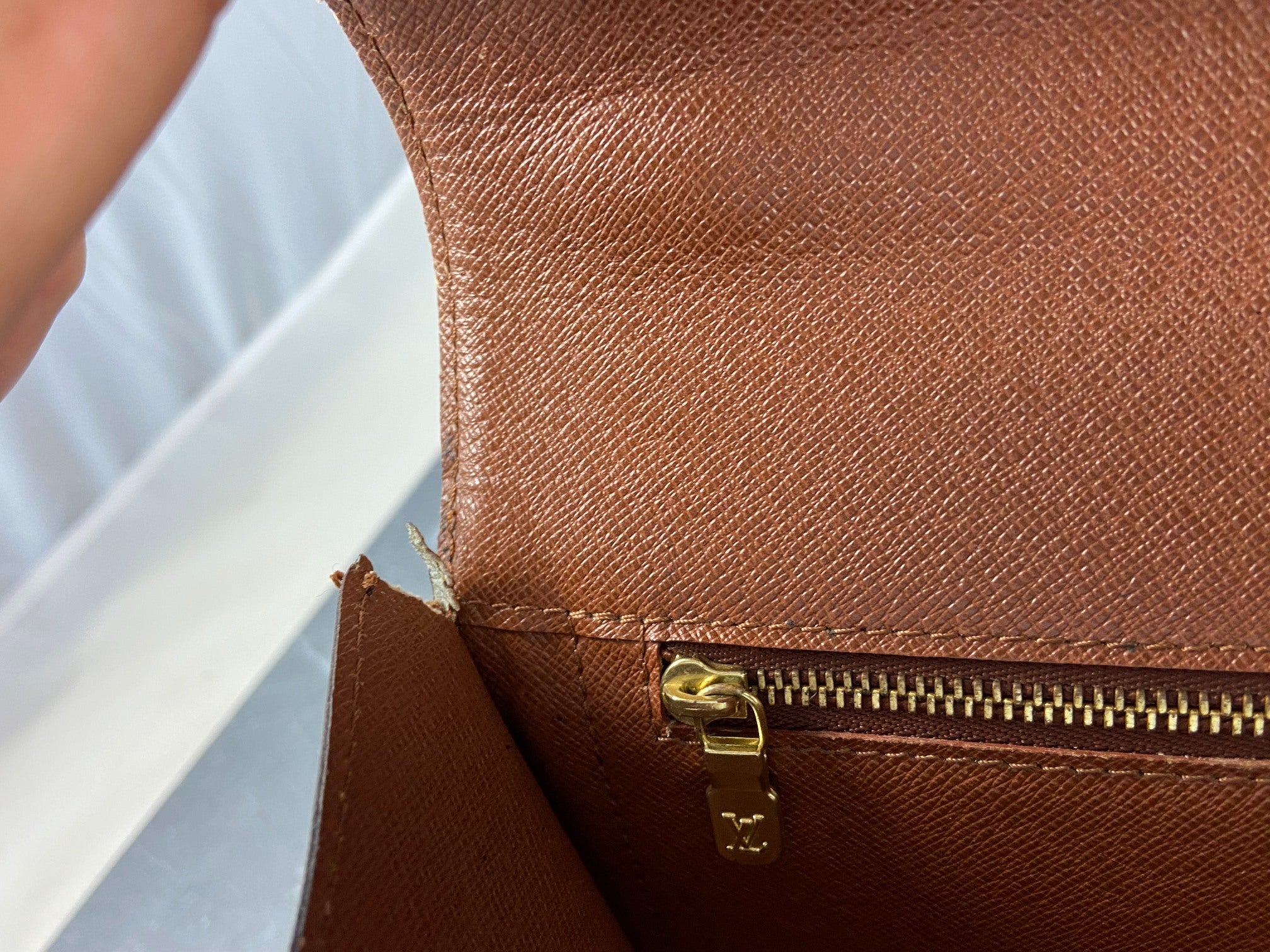 Louis Vuitton Monceau 26 Monogram Canvas