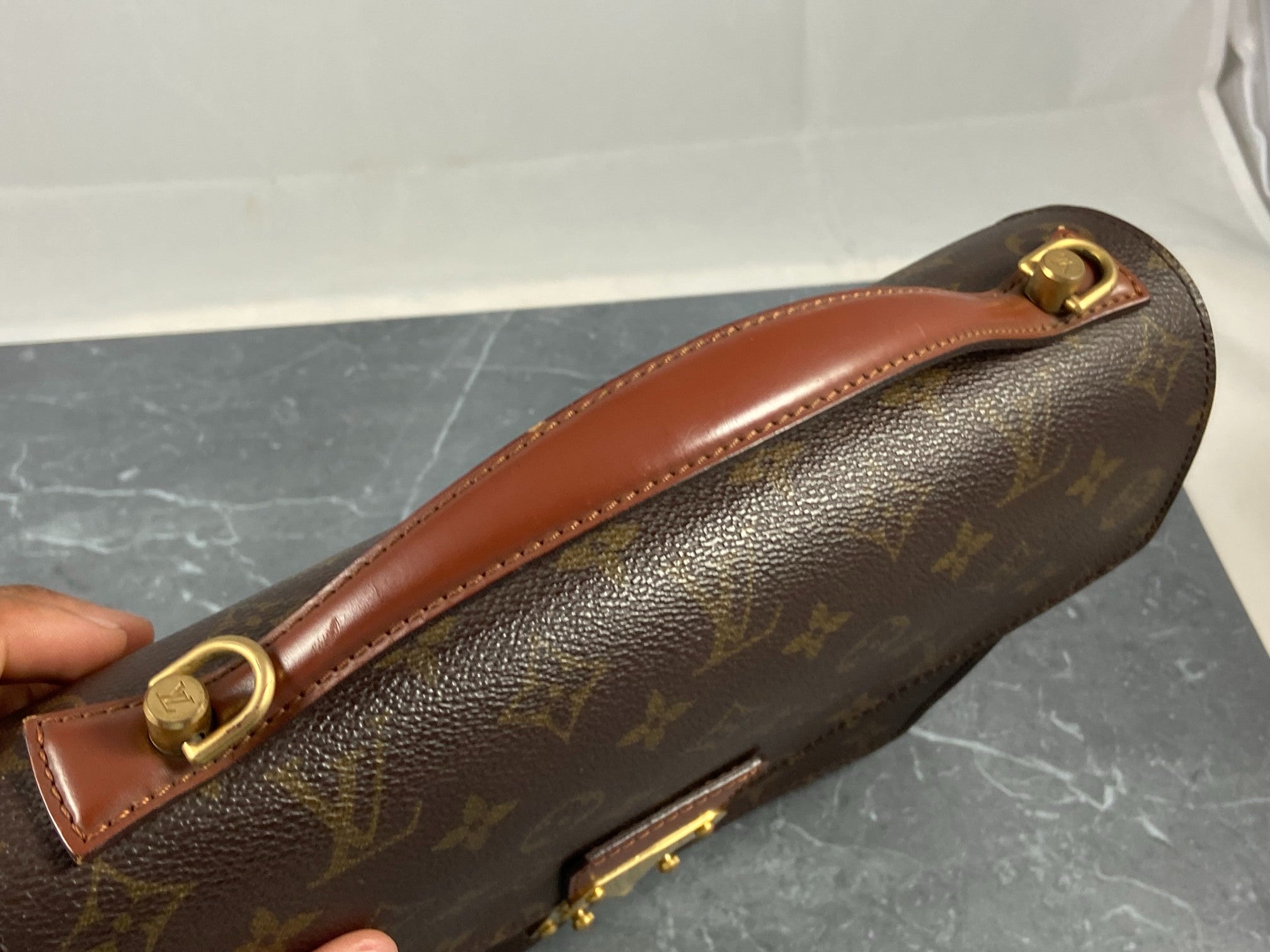 Louis Vuitton Monceau 26 Monogram Canvas