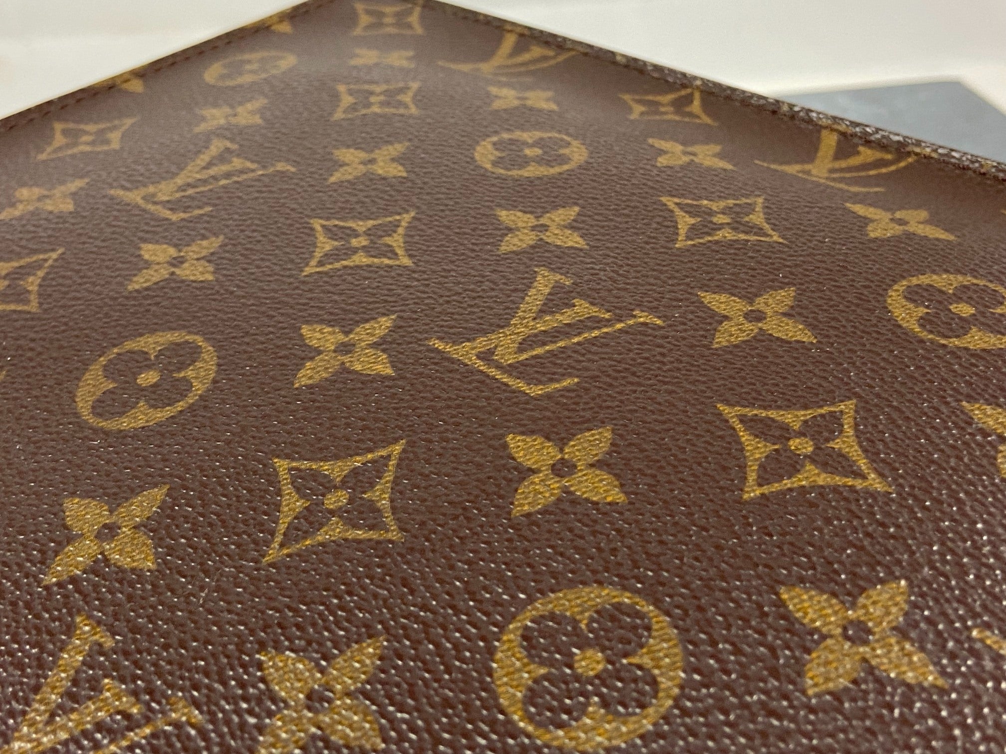 Louis Vuitton Monceau 26 Monogram Canvas