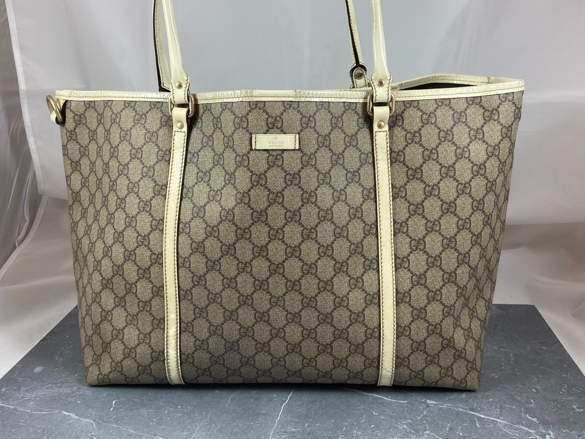 Gucci Hand / Shopper Bag Grey GG Supreme Canvas