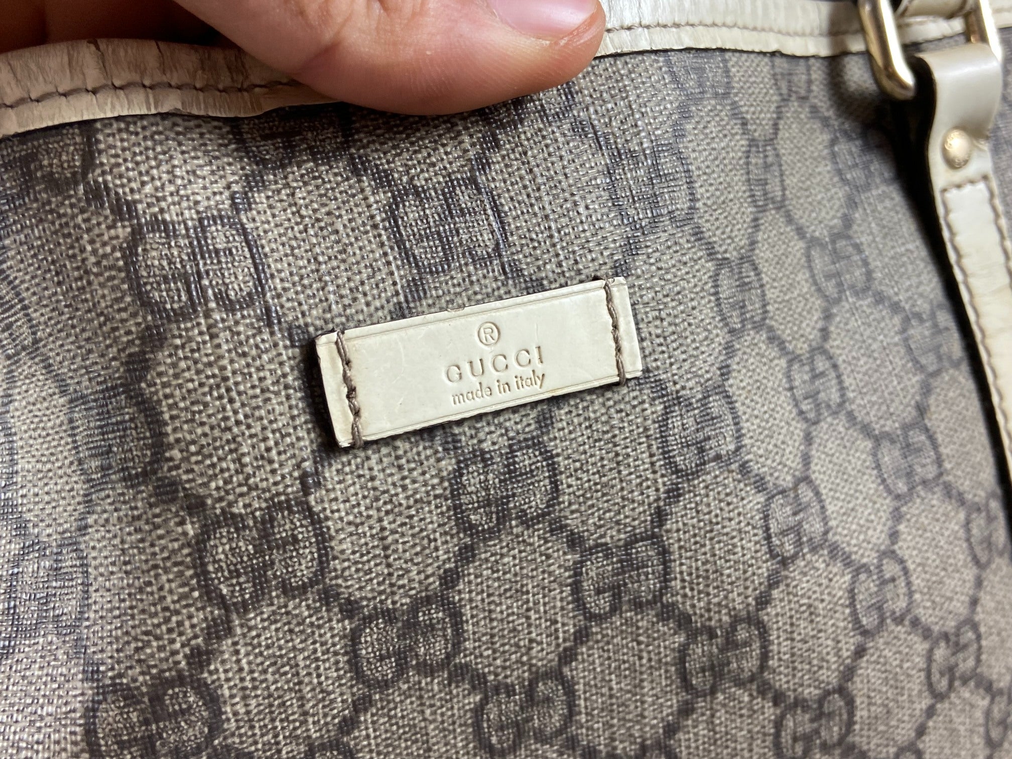 Gucci Hand / Shopper Bag Grey GG Supreme Canvas