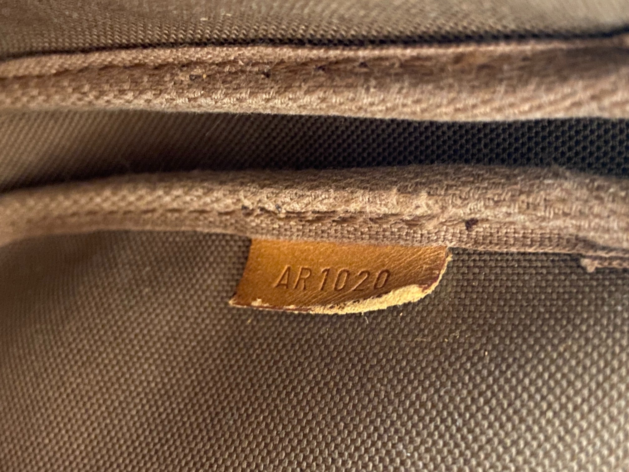 Louis Vuitton Pochette Accessoires Monogram Canvas