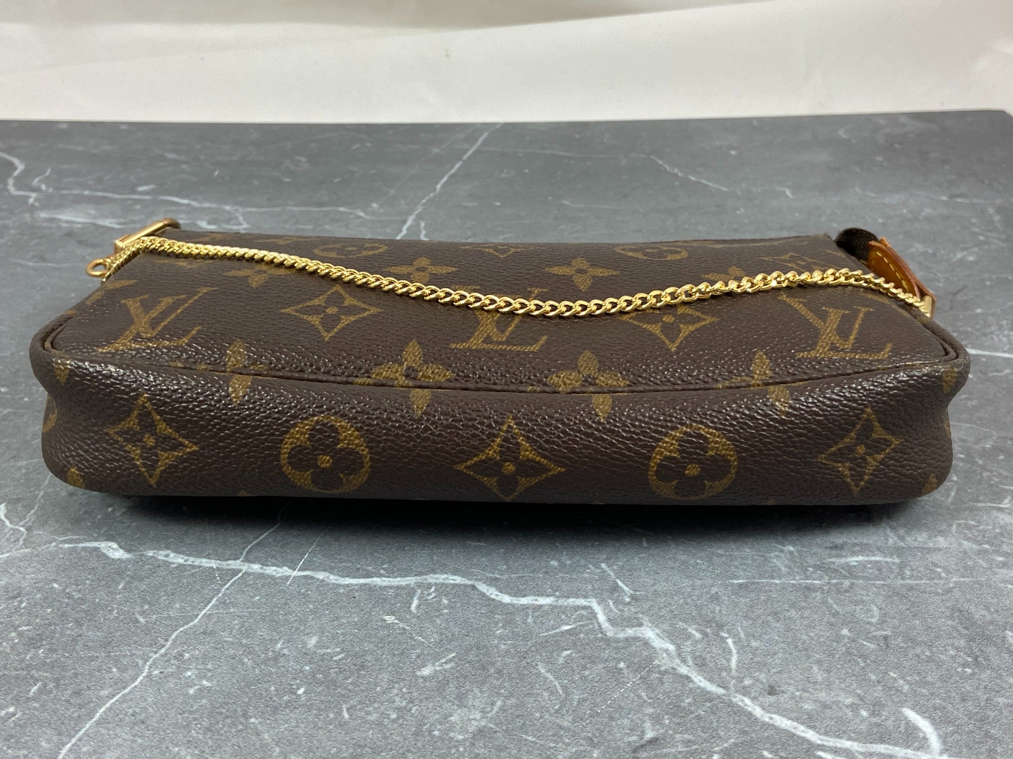 Louis Vuitton Pochette Accessoires Monogram Canvas