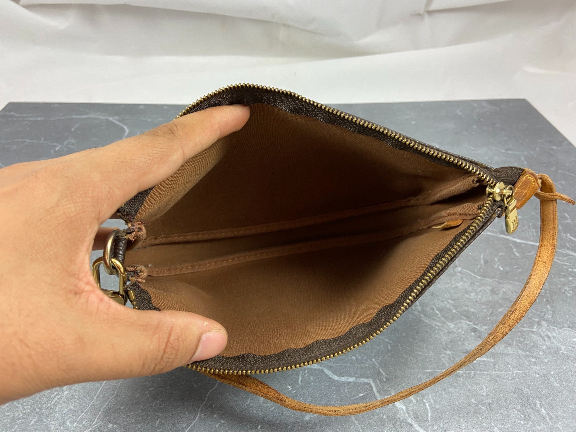 Louis Vuitton Pochette Accessoires Monogram Canvas