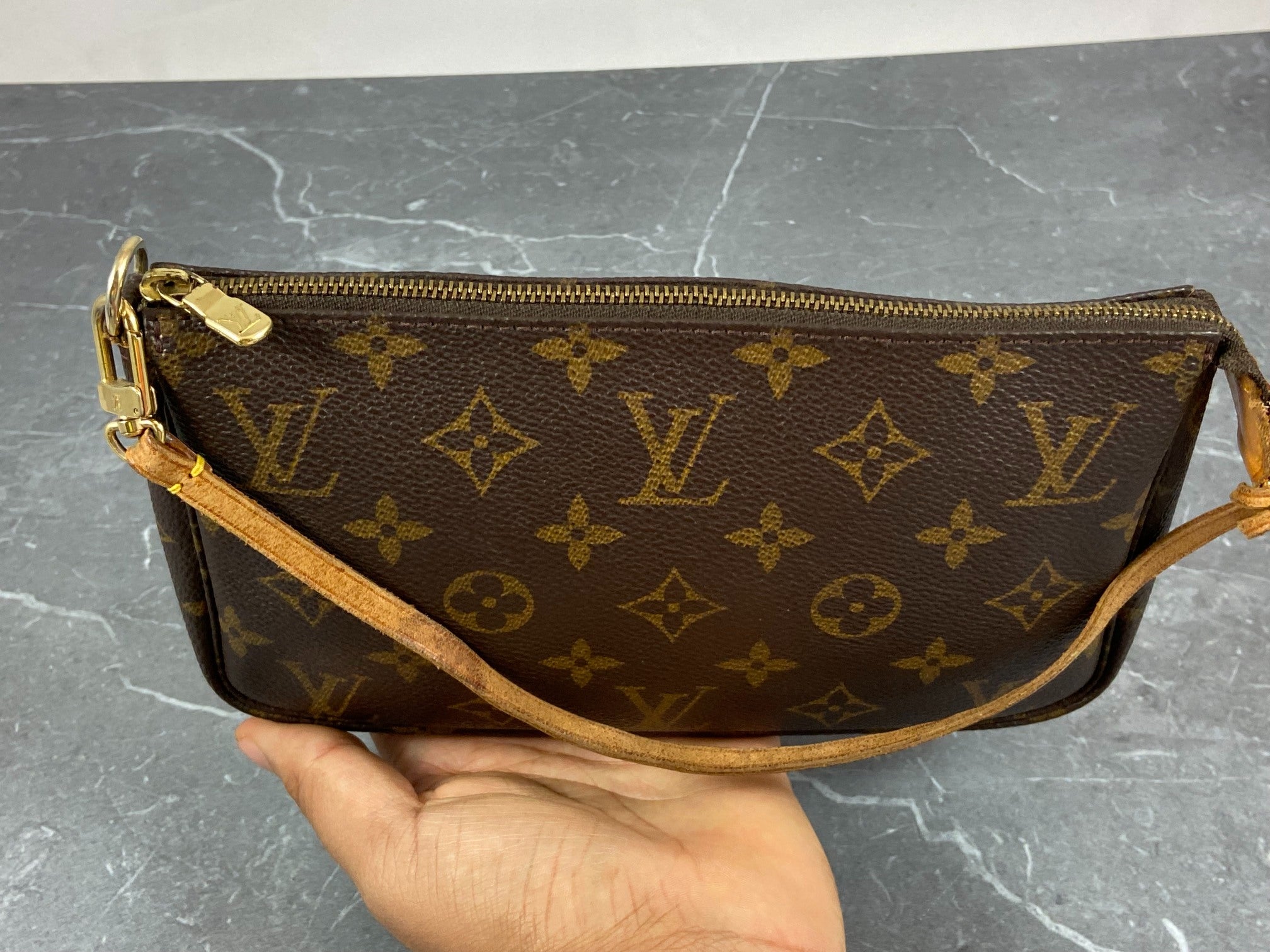 Louis Vuitton Pochette Accessoires Monogram Canvas