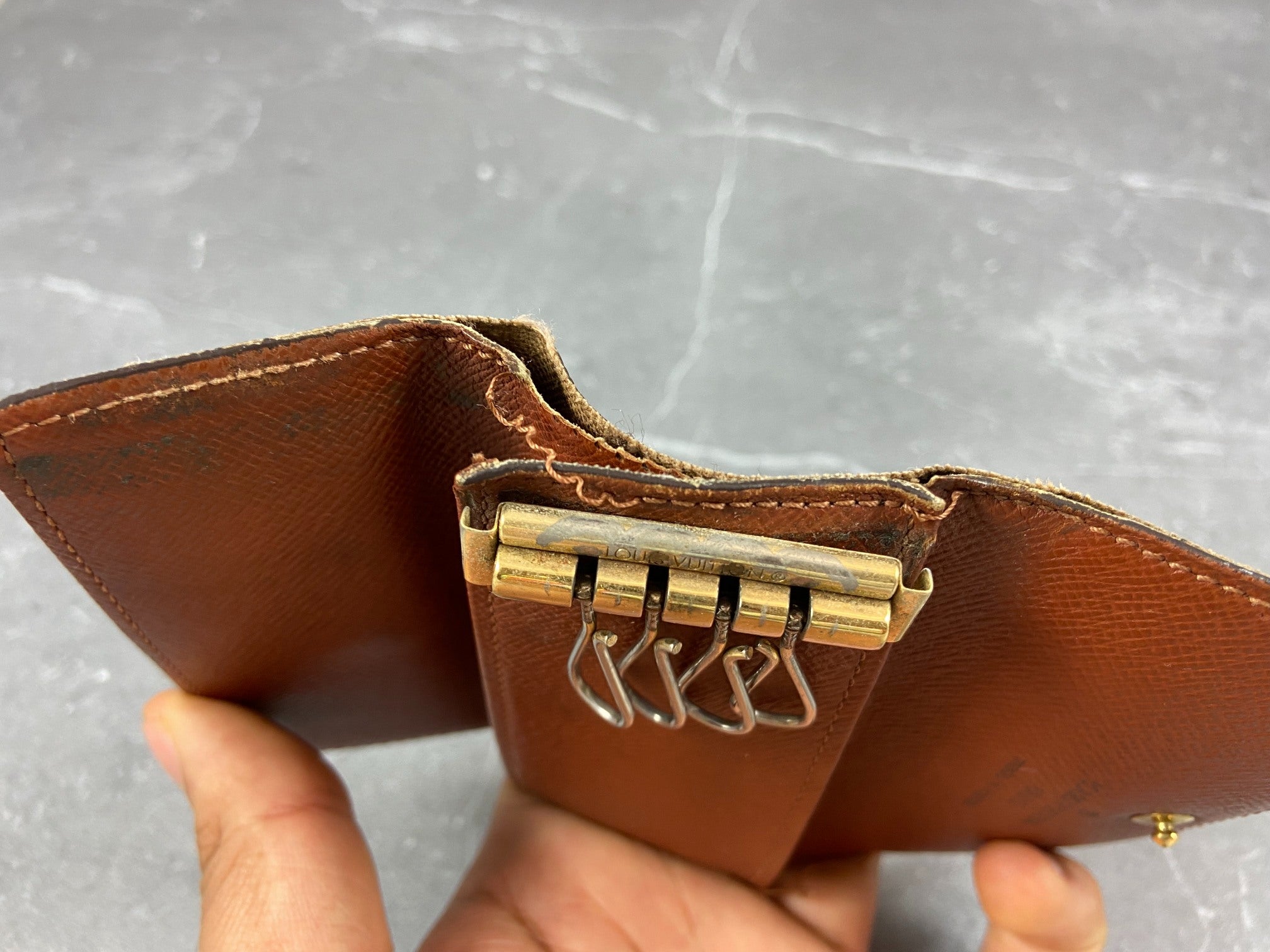 Louis Vuitton 4 Key Holder Monogram Canvas