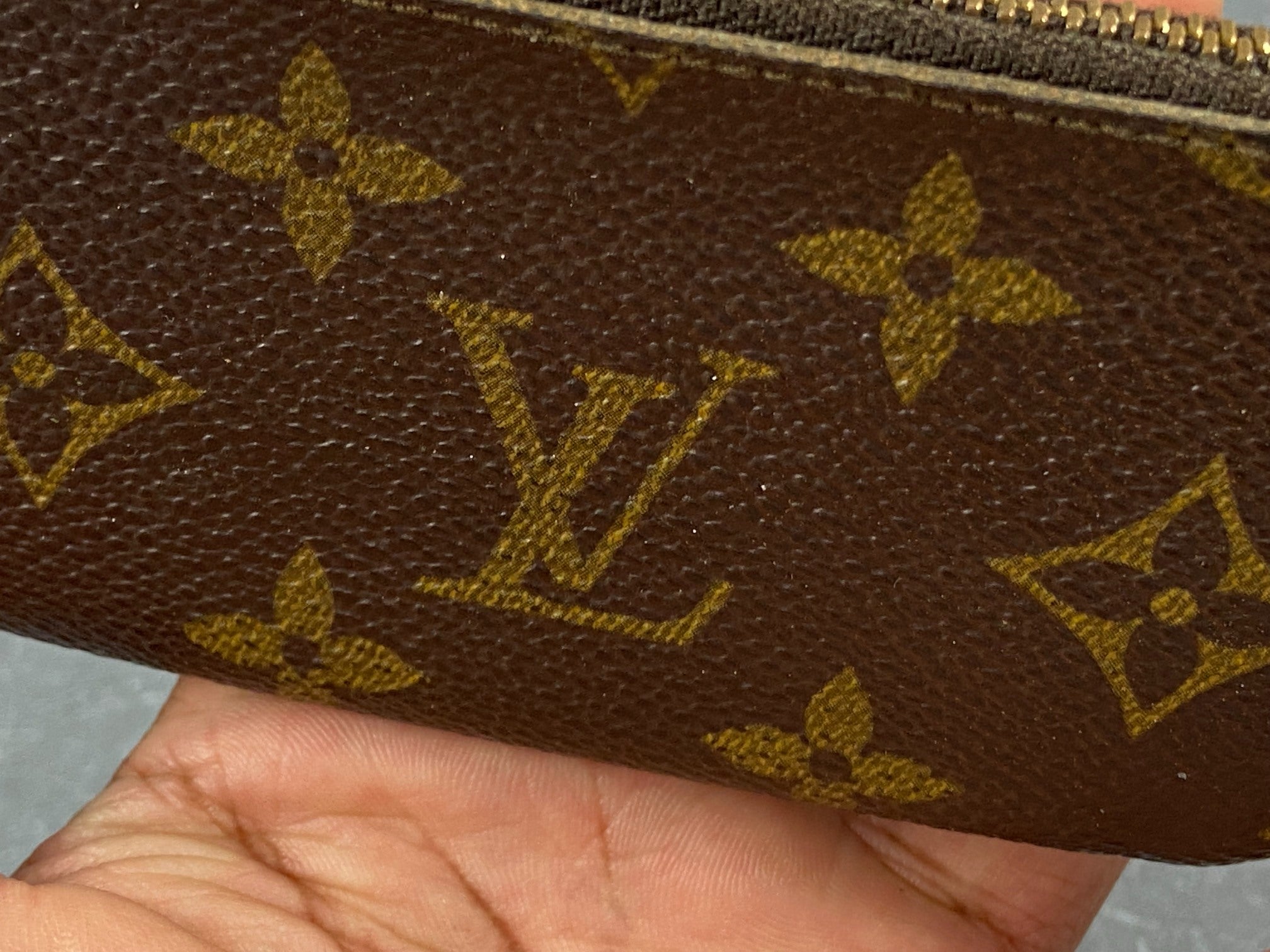 Louis Vuitton Pochette Cles Key Pouch Monogram Canvas