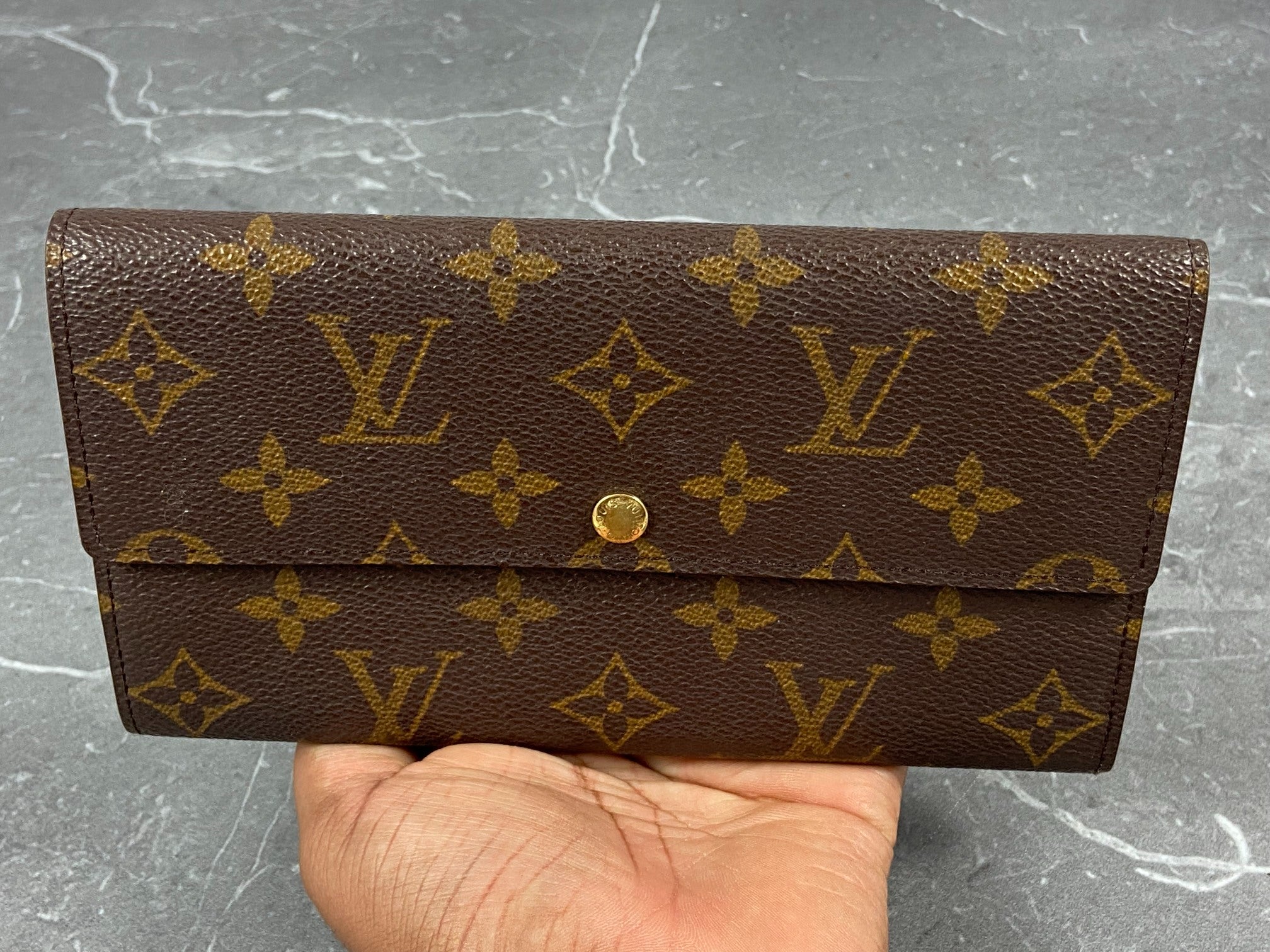 Louis Vuitton Sarah Wallet Monogram Canvas