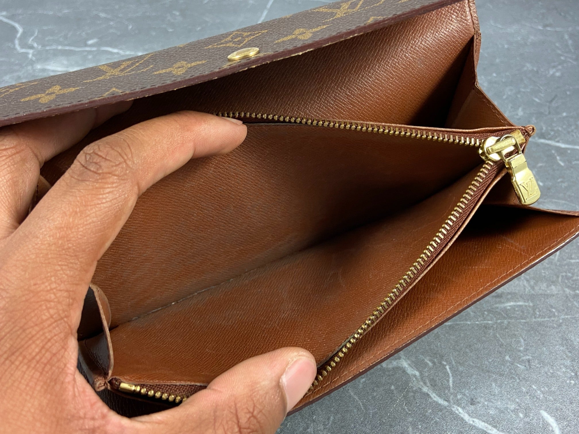 Louis Vuitton Sarah Wallet Monogram Canvas