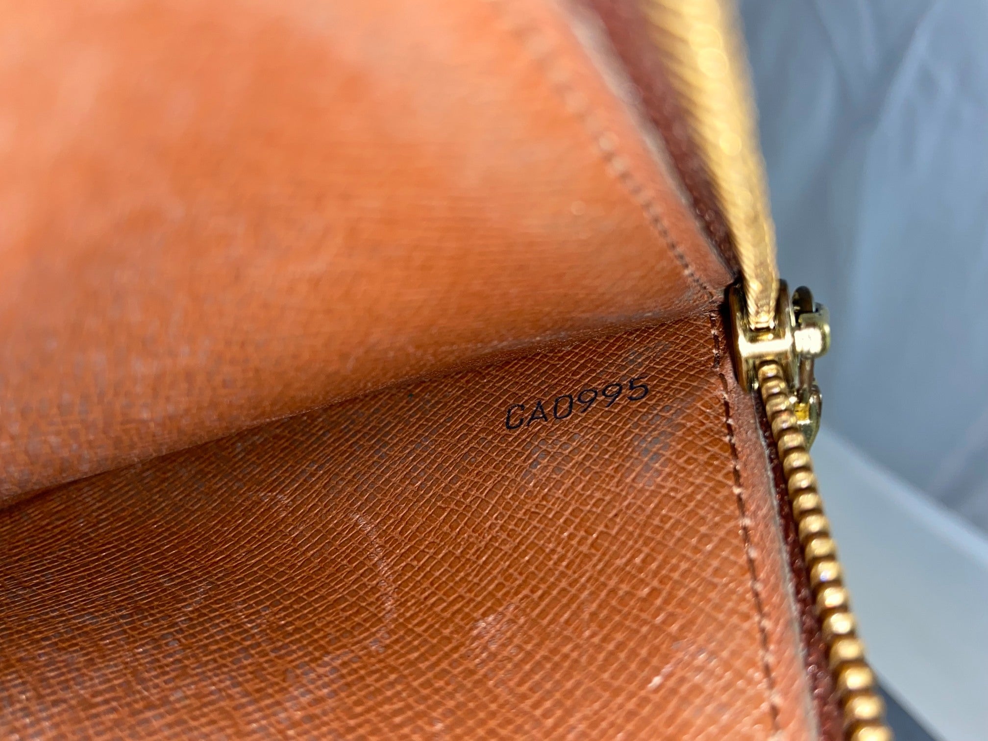 Louis Vuitton Sarah Wallet Monogram Canvas