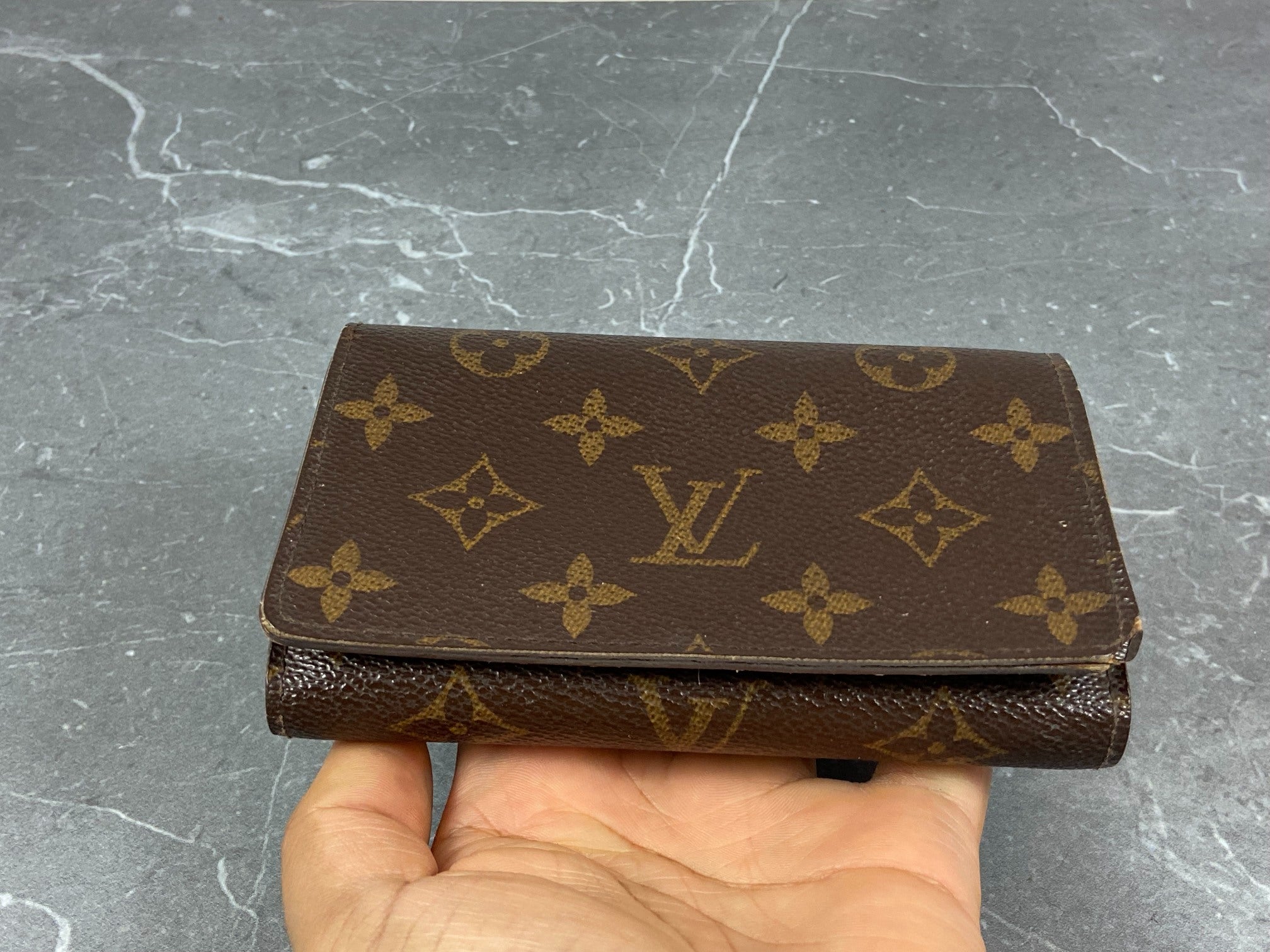 Louis Vuitton Porte-Monnaie Tresor Monogram Canvas