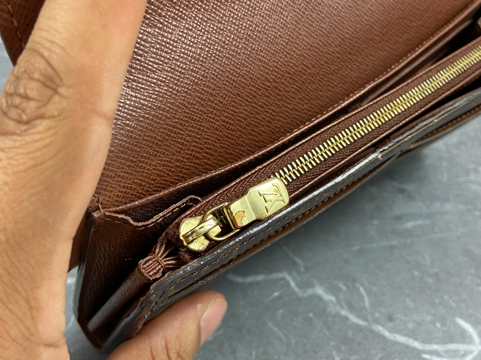 Louis Vuitton Sarah Wallet Monogram Canvas