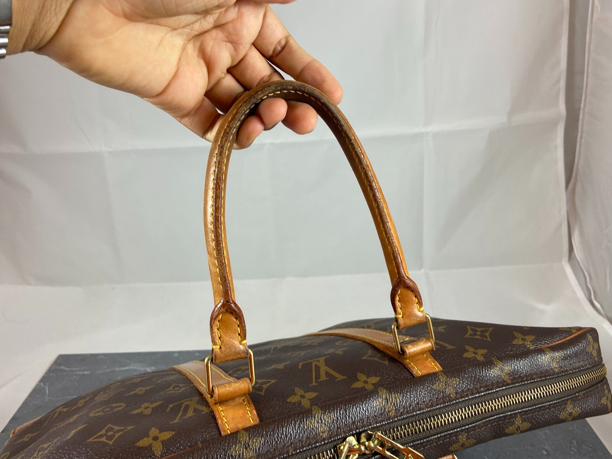 Louis Vuitton Porte Documents Voyage Monogram Canvas