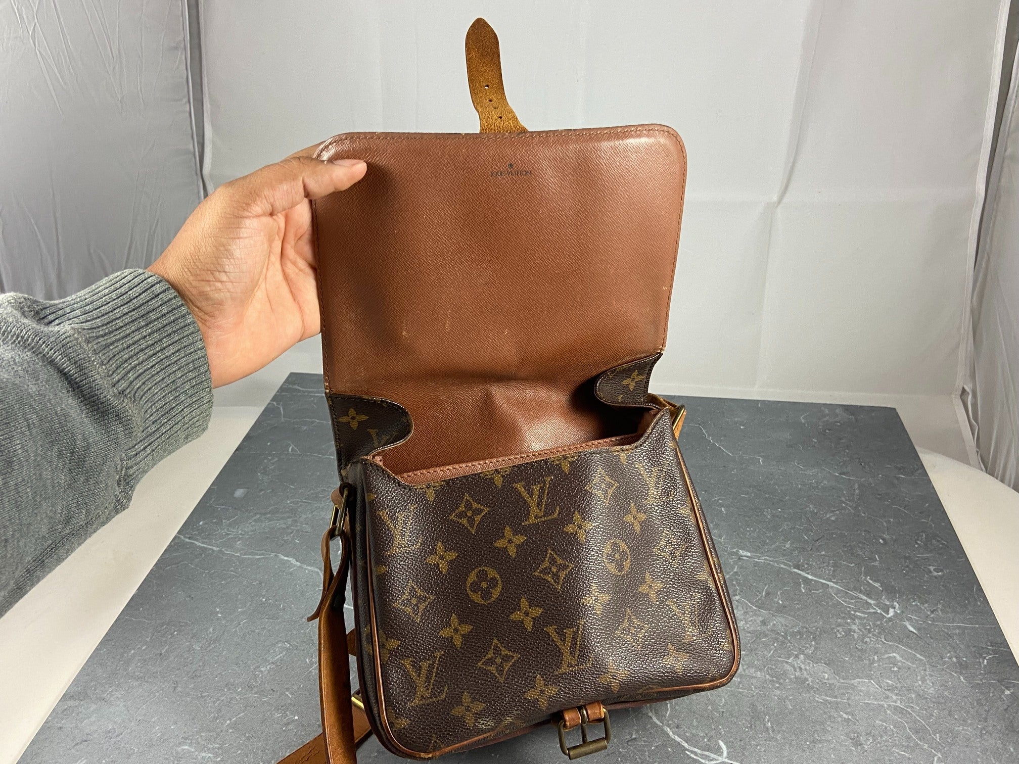 Louis Vuitton Cartouchière MM Shoulder Bag Monogram Canvas
