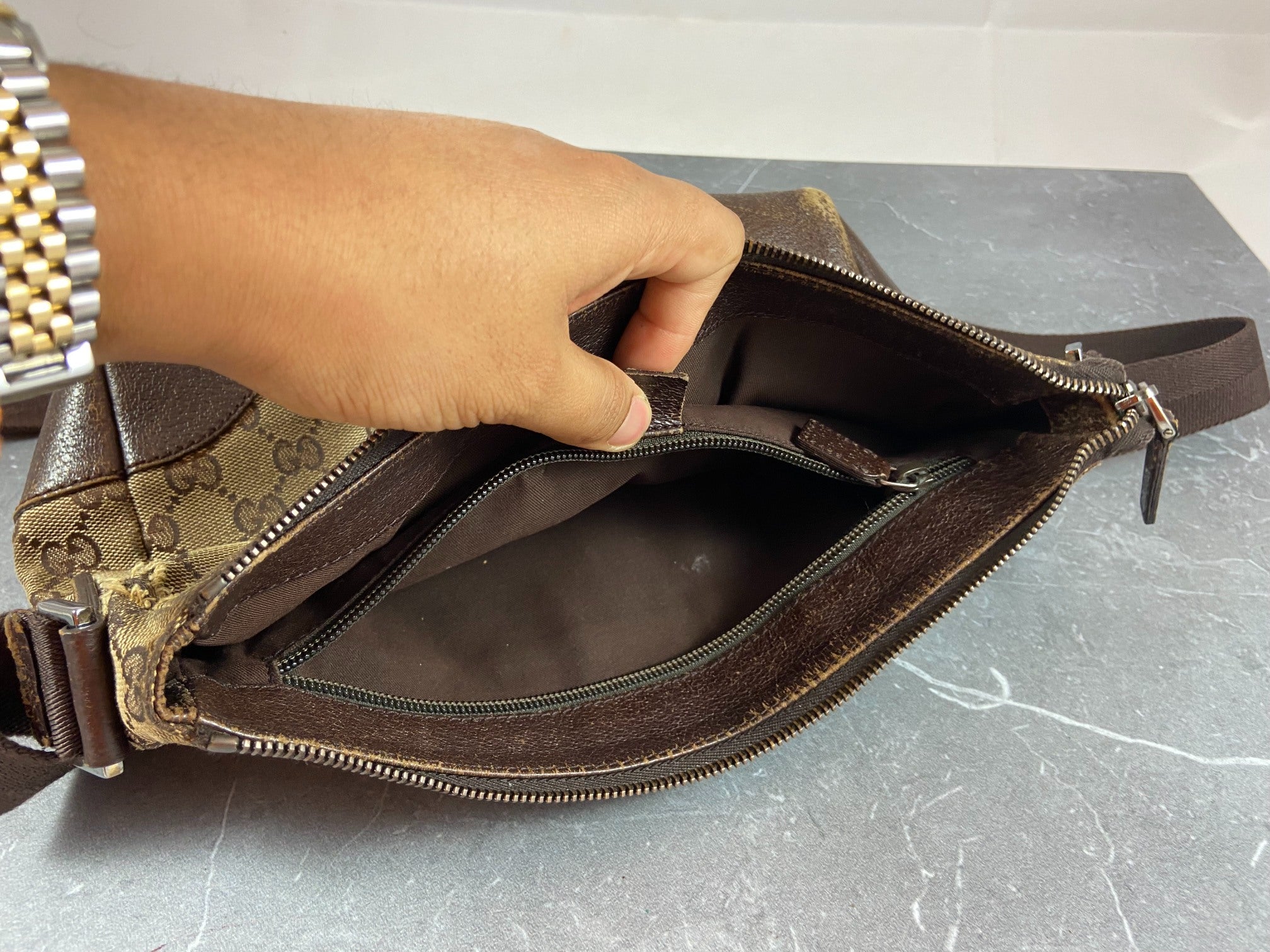 Gucci Shoulder / Messenger Bag Beige GG Monogram