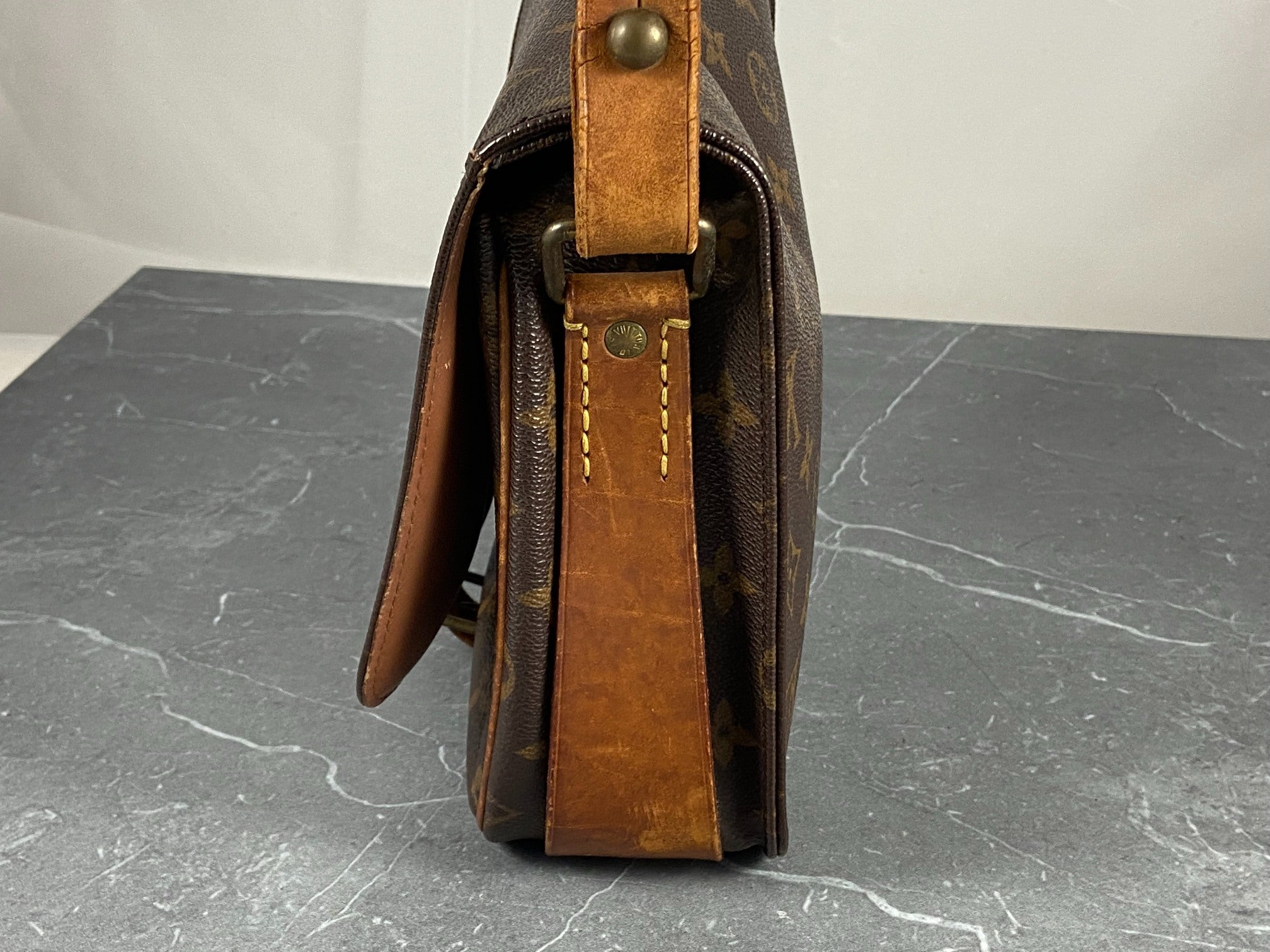 Louis Vuitton Cartouchière MM Shoulder Bag Monogram Canvas