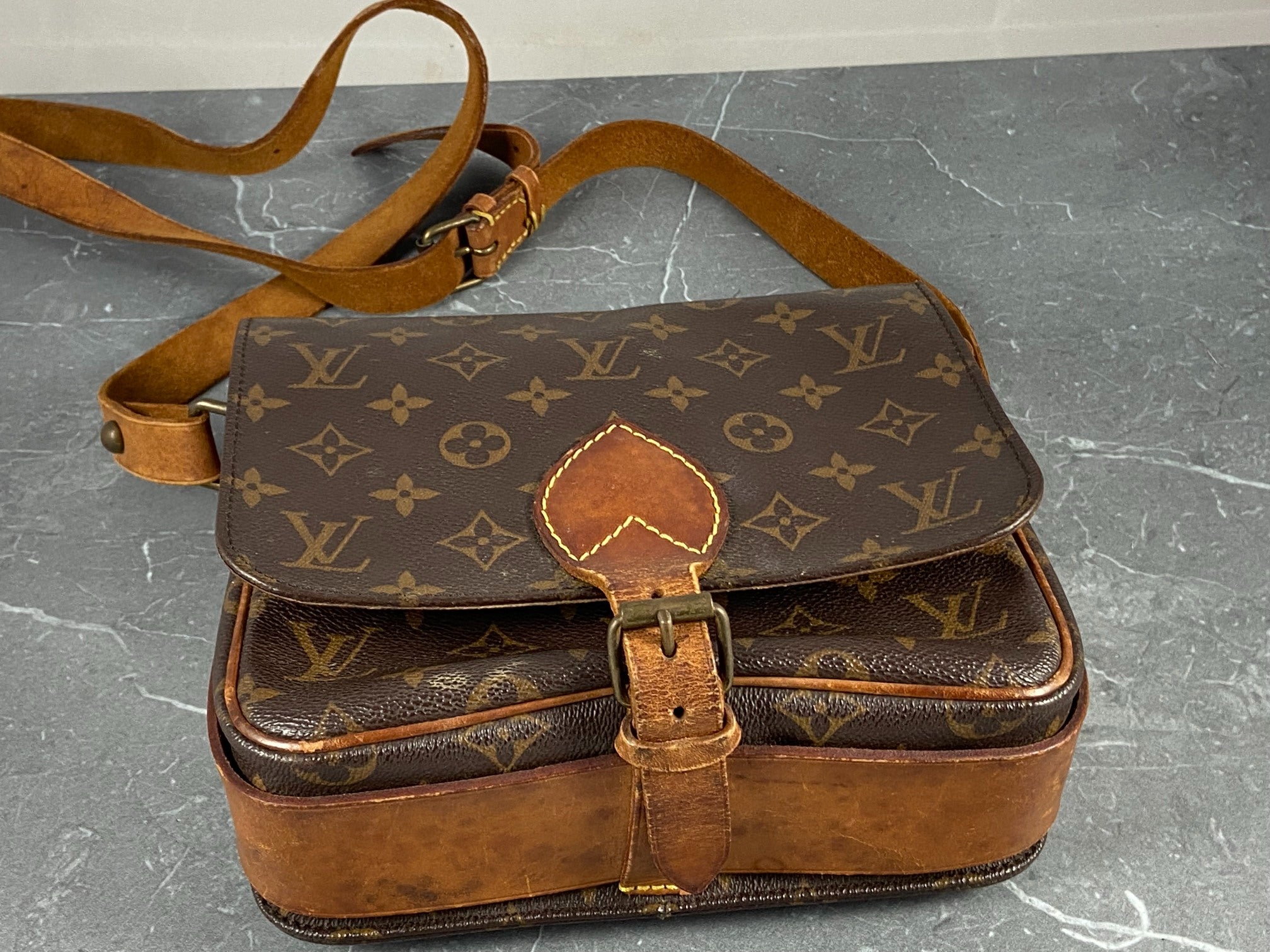 Louis Vuitton Cartouchière MM Shoulder Bag Monogram Canvas