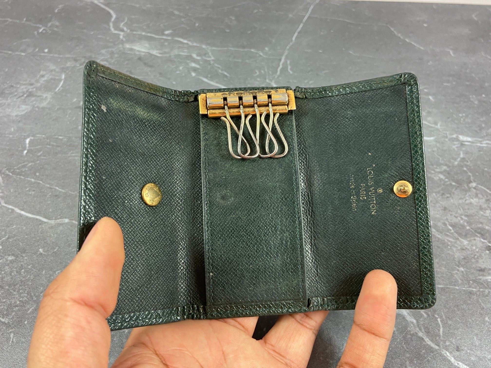 Louis Vuitton 4 Key Holder Green Taiga Leather