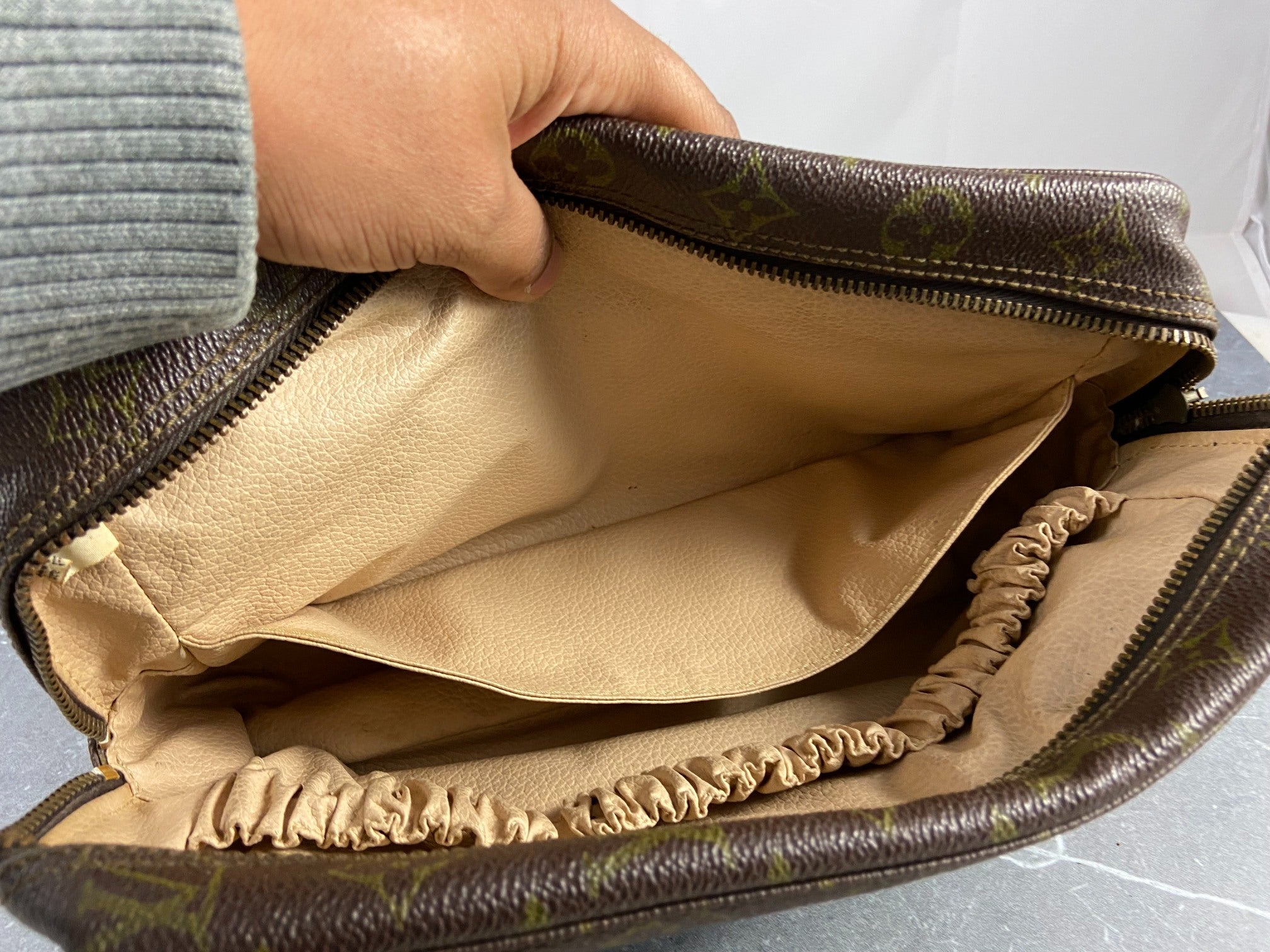 Louis Vuitton Trousse Toilette 28 Monogram Canvas