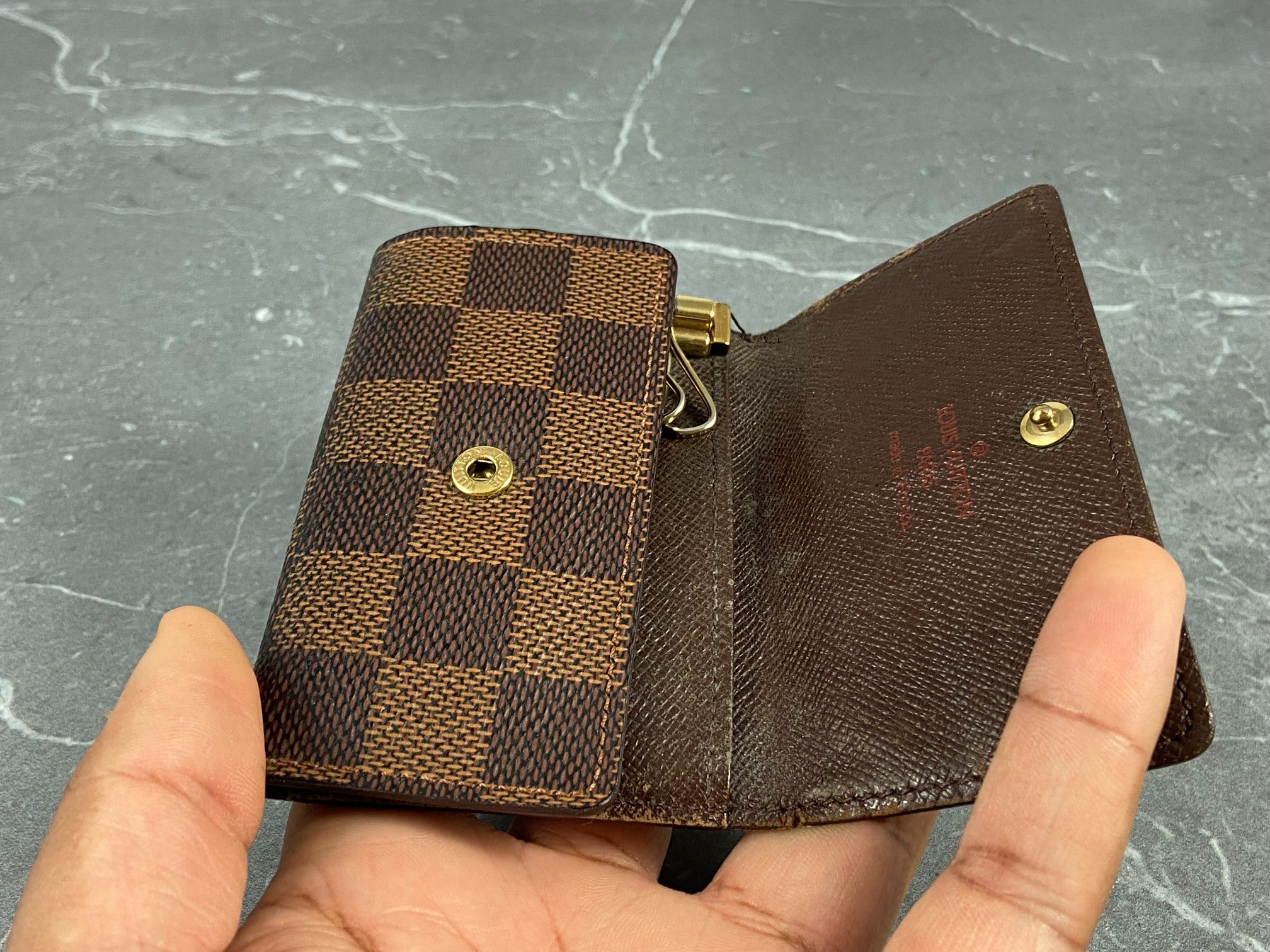 Louis Vuitton 6 Key Holder Damier Ebene Canvas