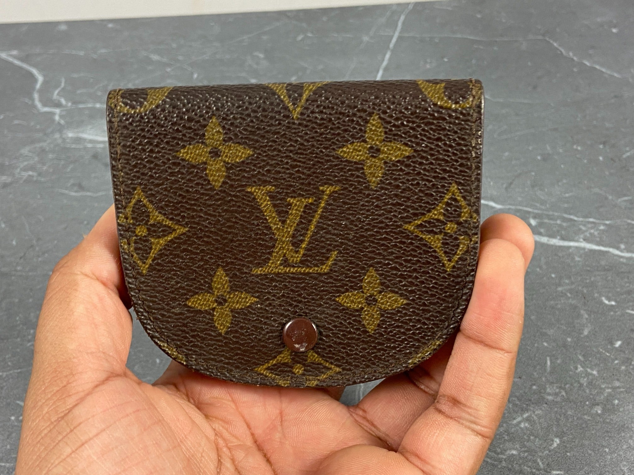Louis Vuitton Coin Portemonnaie Gousset Monogram Canvas