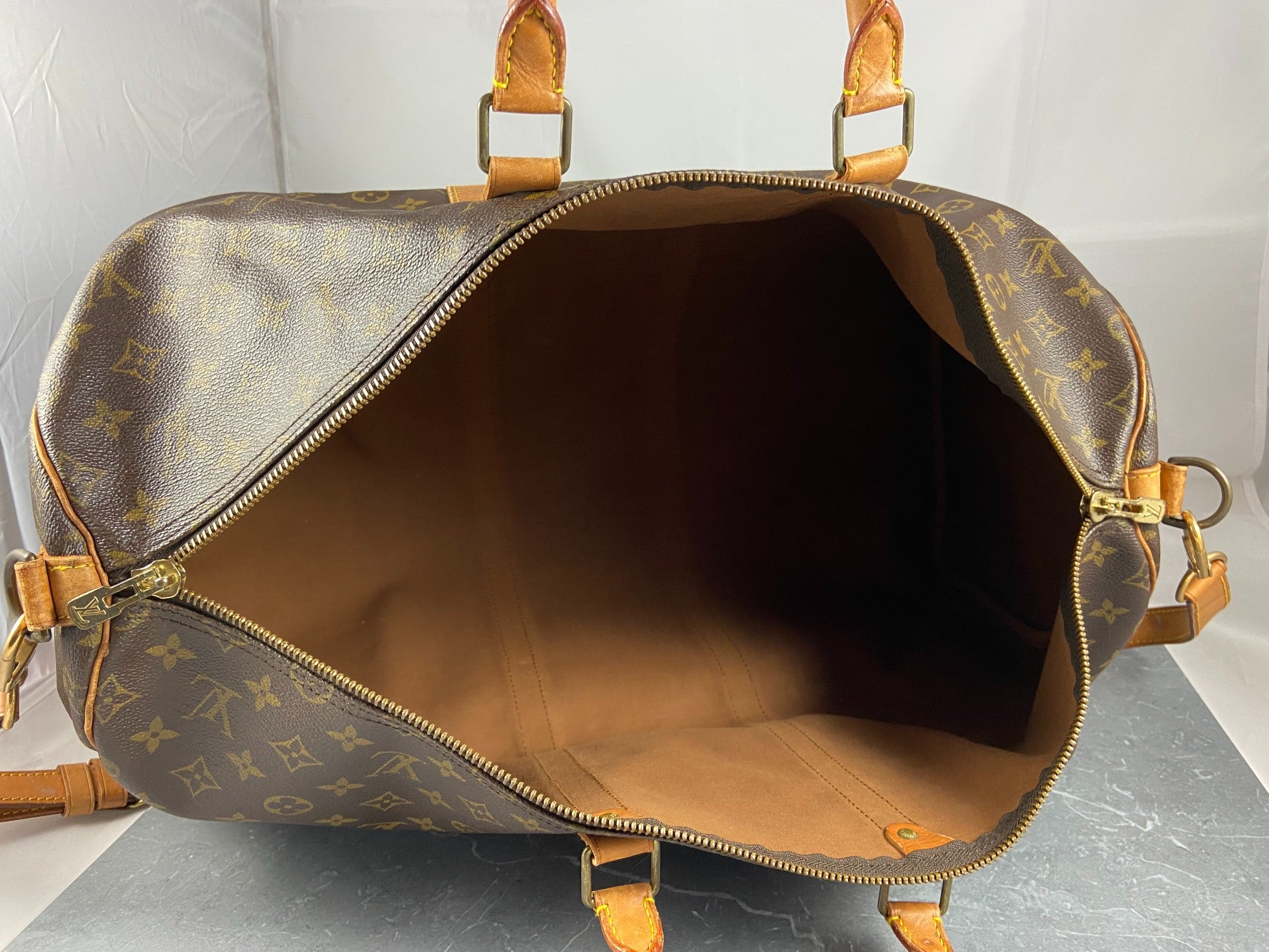 Louis Vuitton Keepall 55 Bandoulière Monogram Canvas