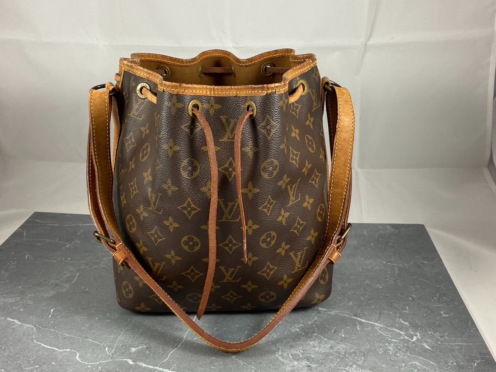 Louis Vuitton Sac Noé Petit Monogram Canvas