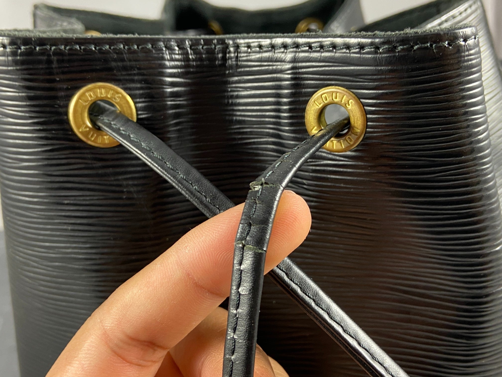 Louis Vuitton Sac Noé Petit Black Epi Leather