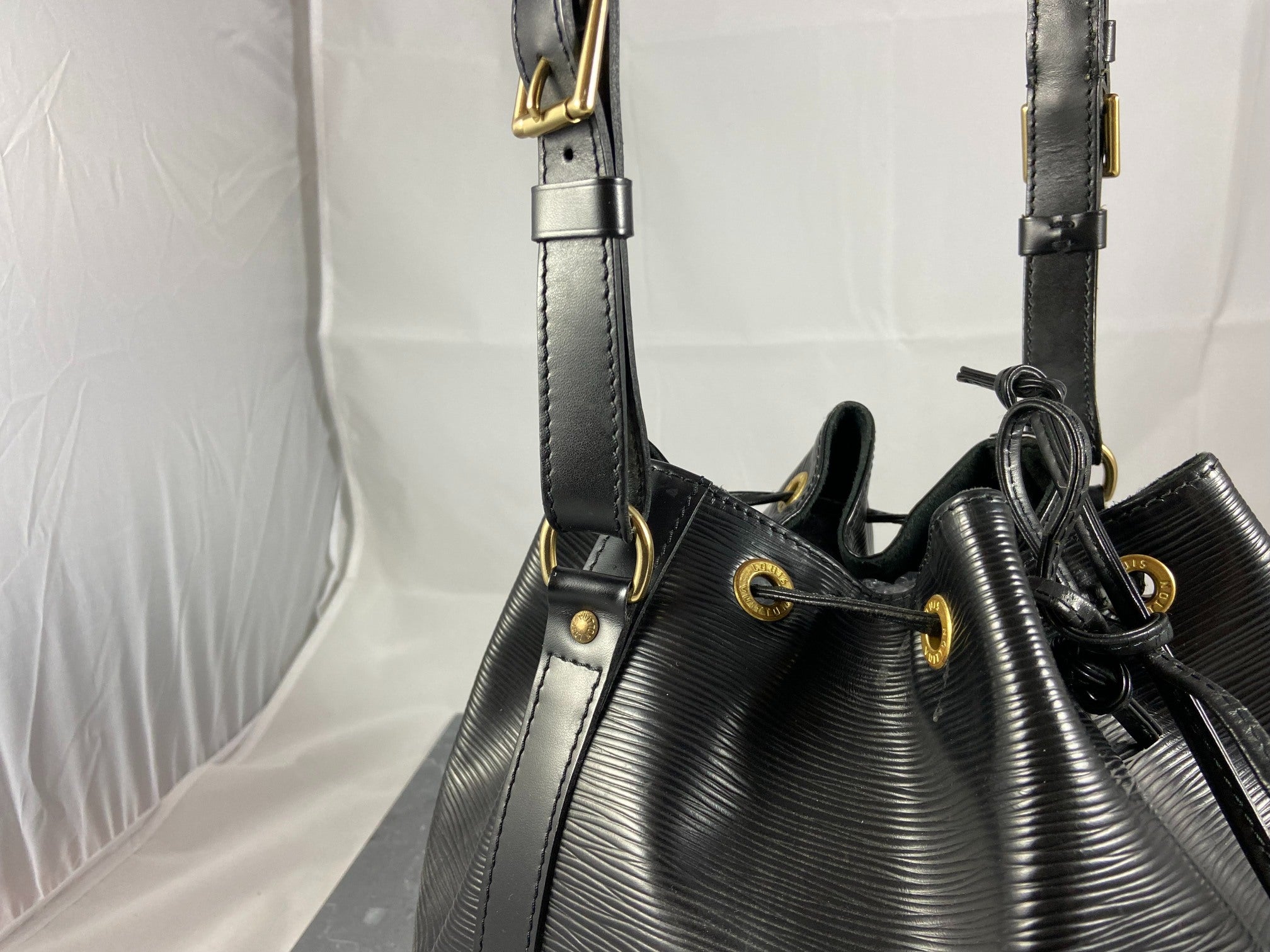 Louis Vuitton Sac Noé Petit Black Epi Leather