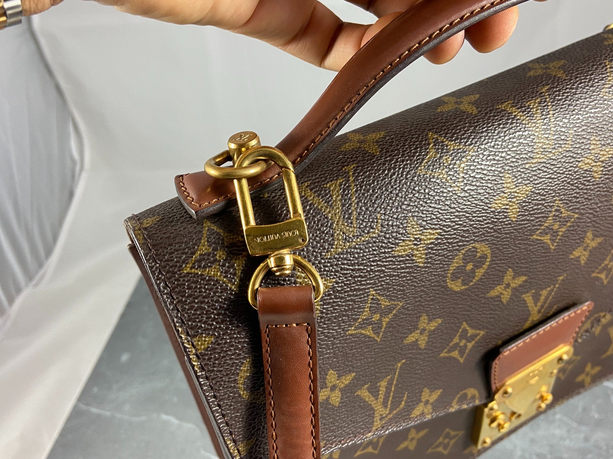 Louis Vuitton Monceau 28 Monogram Canvas