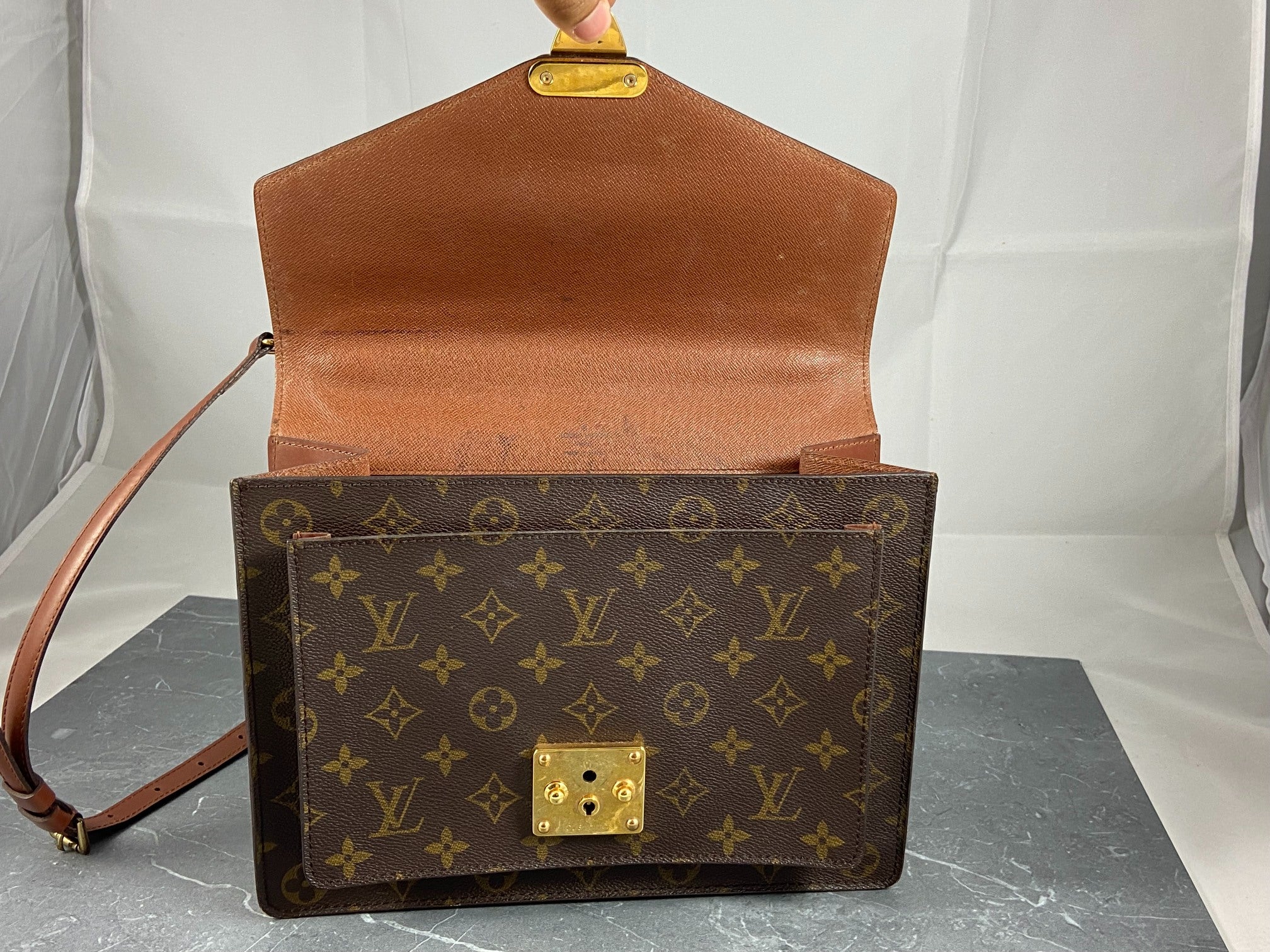 Louis Vuitton Monceau 28 Monogram Canvas