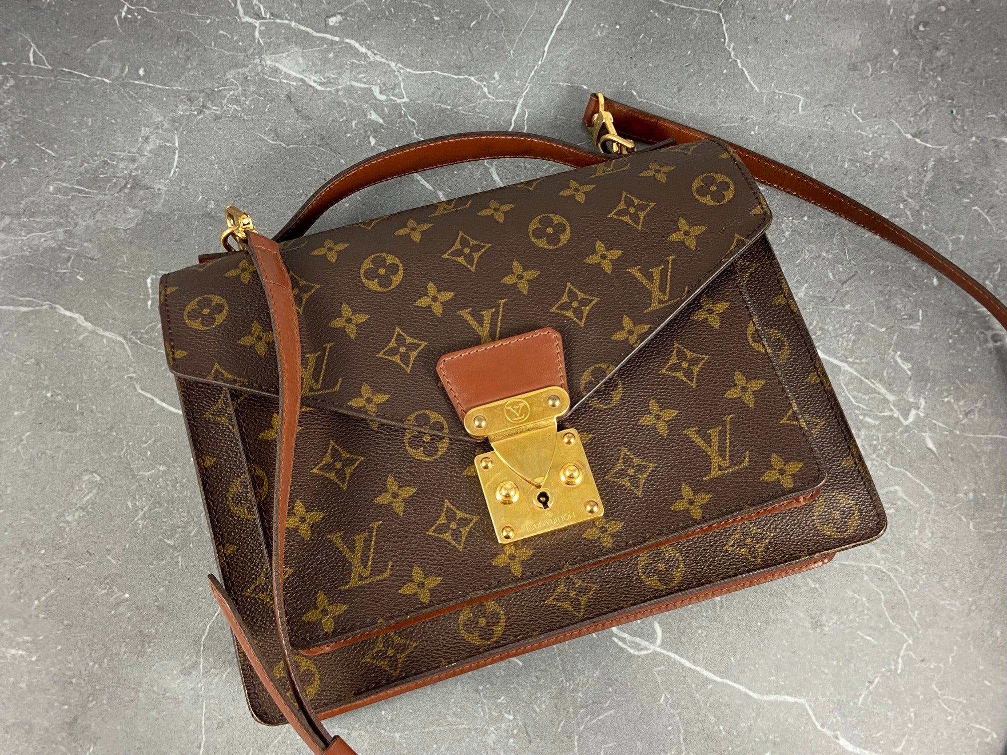Louis Vuitton Monceau 28 Monogram Canvas