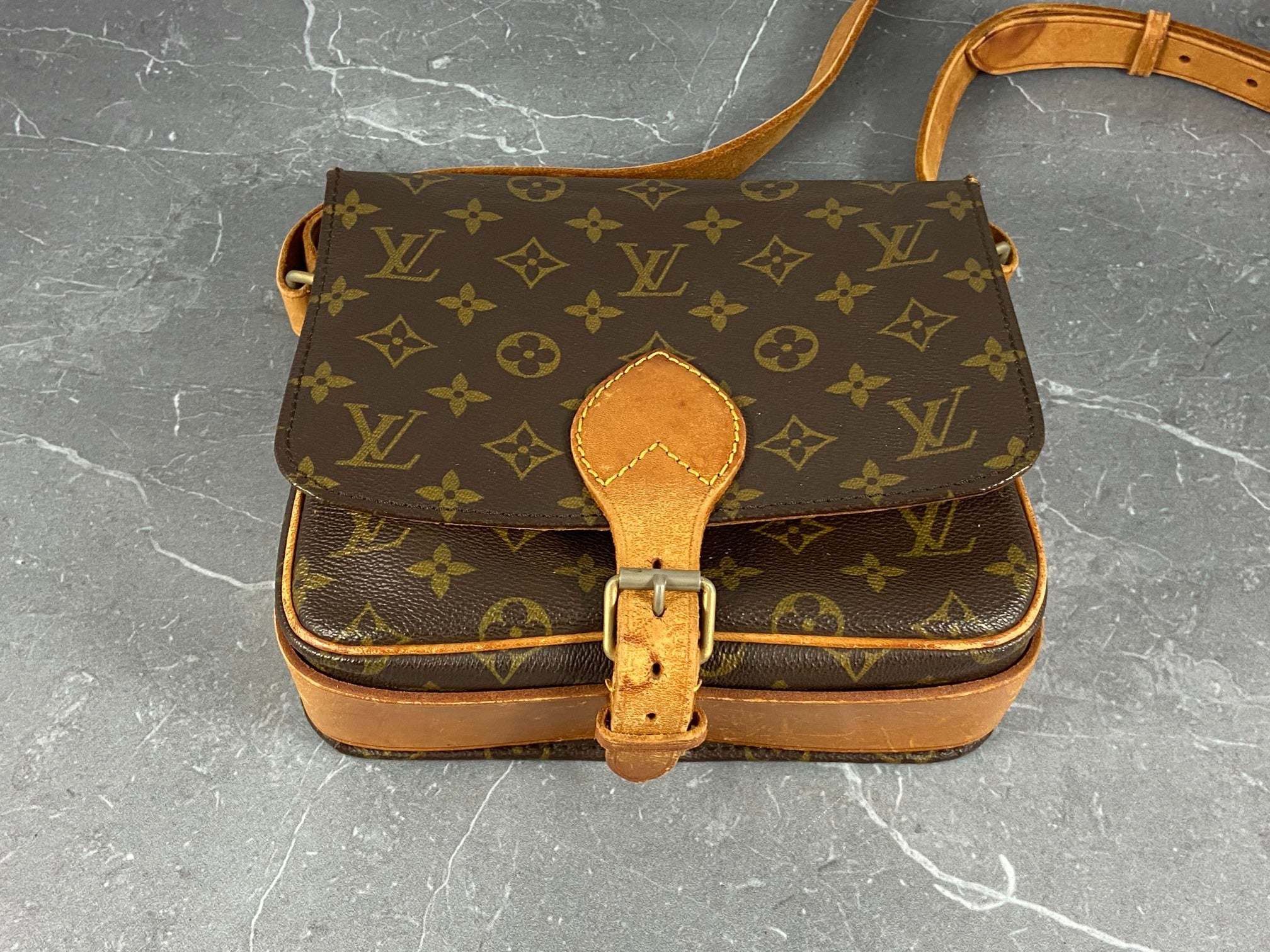 Louis Vuitton Cartouchière MM Shoulder Bag Monogram Canvas