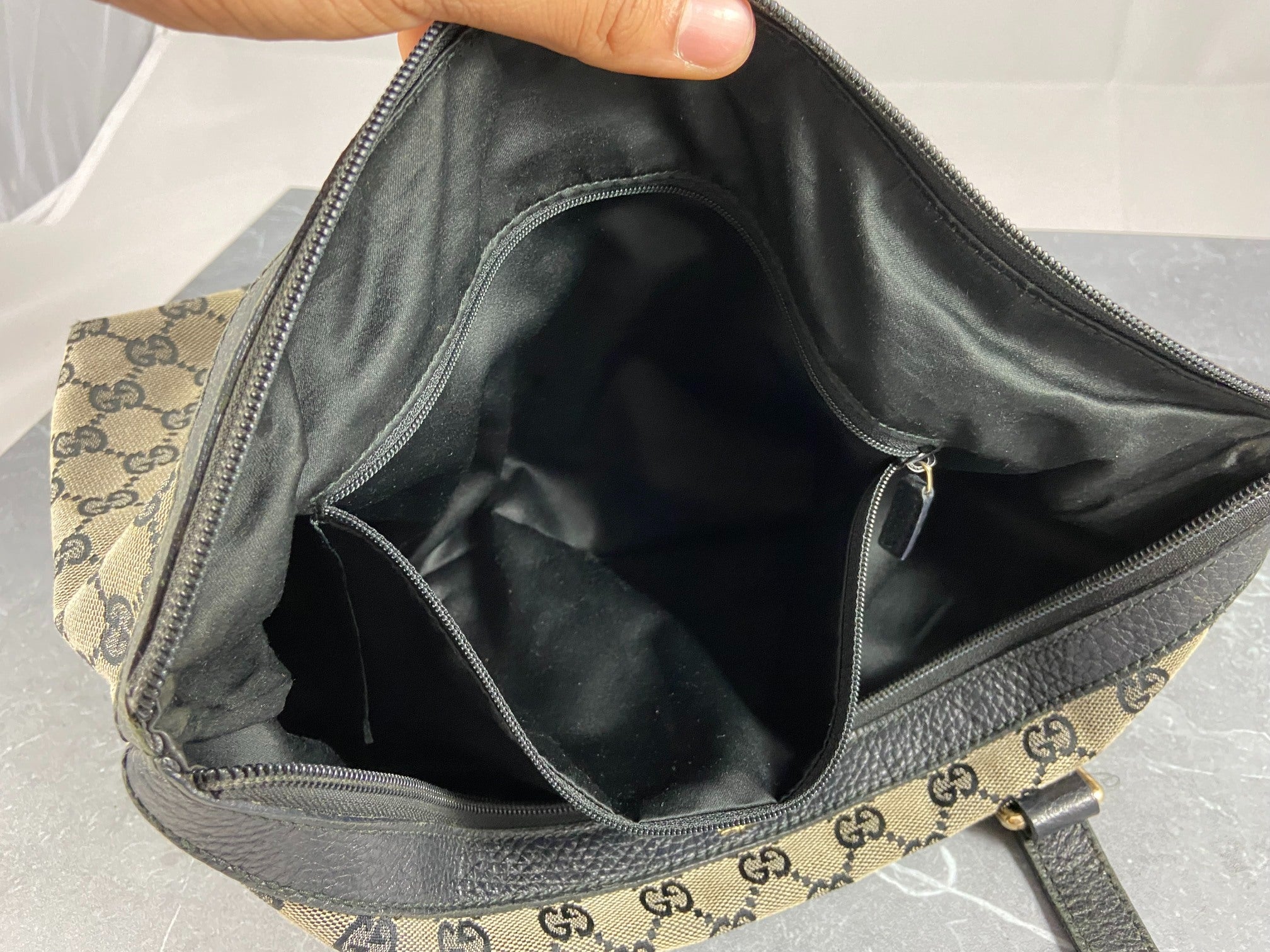 Gucci Abbey Hand / Shopper Bag Grey GG Monogram