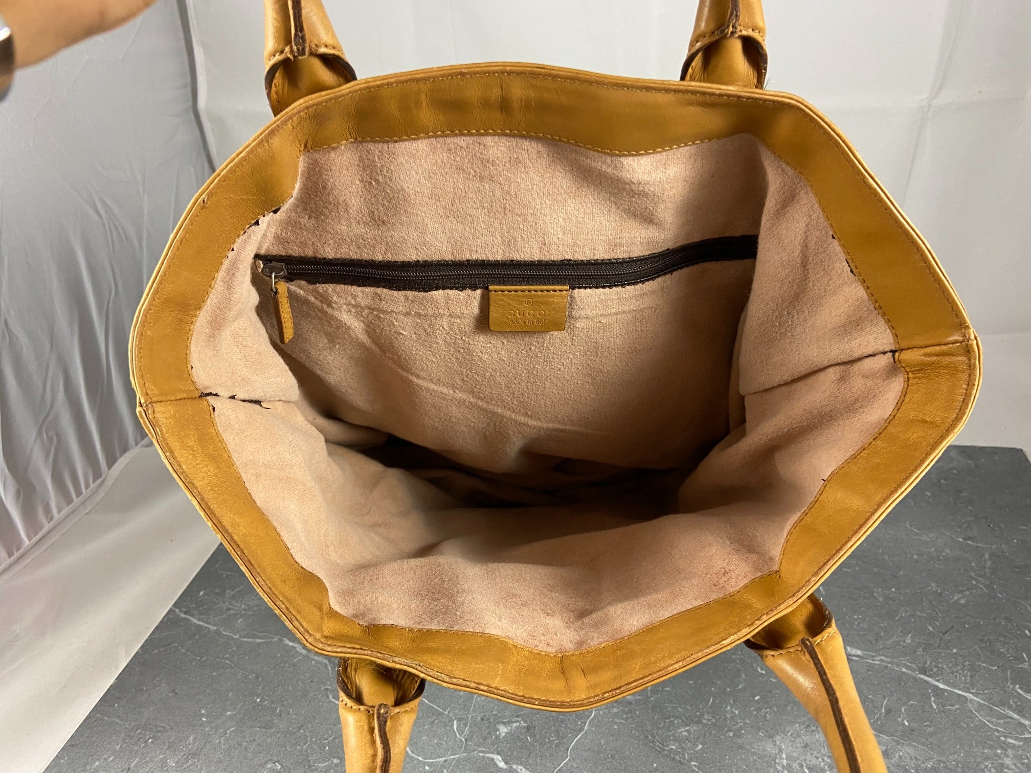 Gucci Hand / Tote Bag Beige GG Monogram