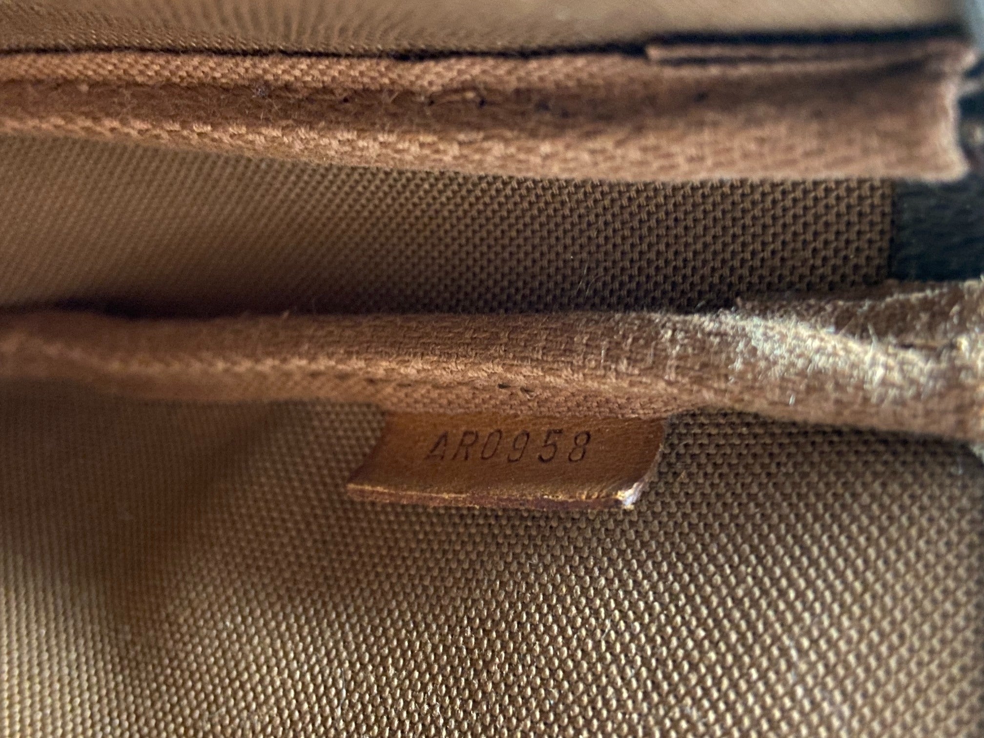 Louis Vuitton Pochette Accessoires Monogram Canvas