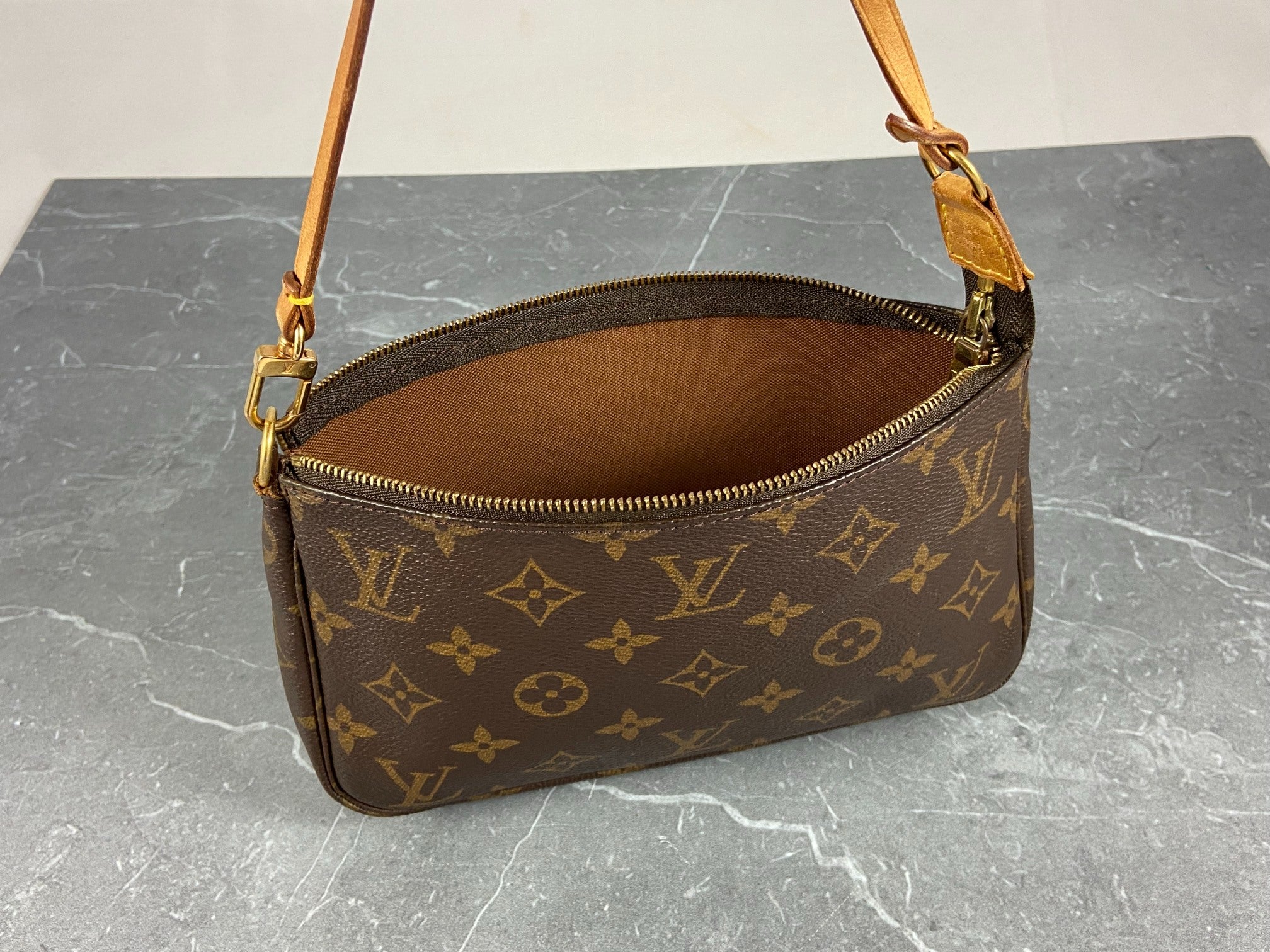 Louis Vuitton Pochette Accessoires Monogram Canvas
