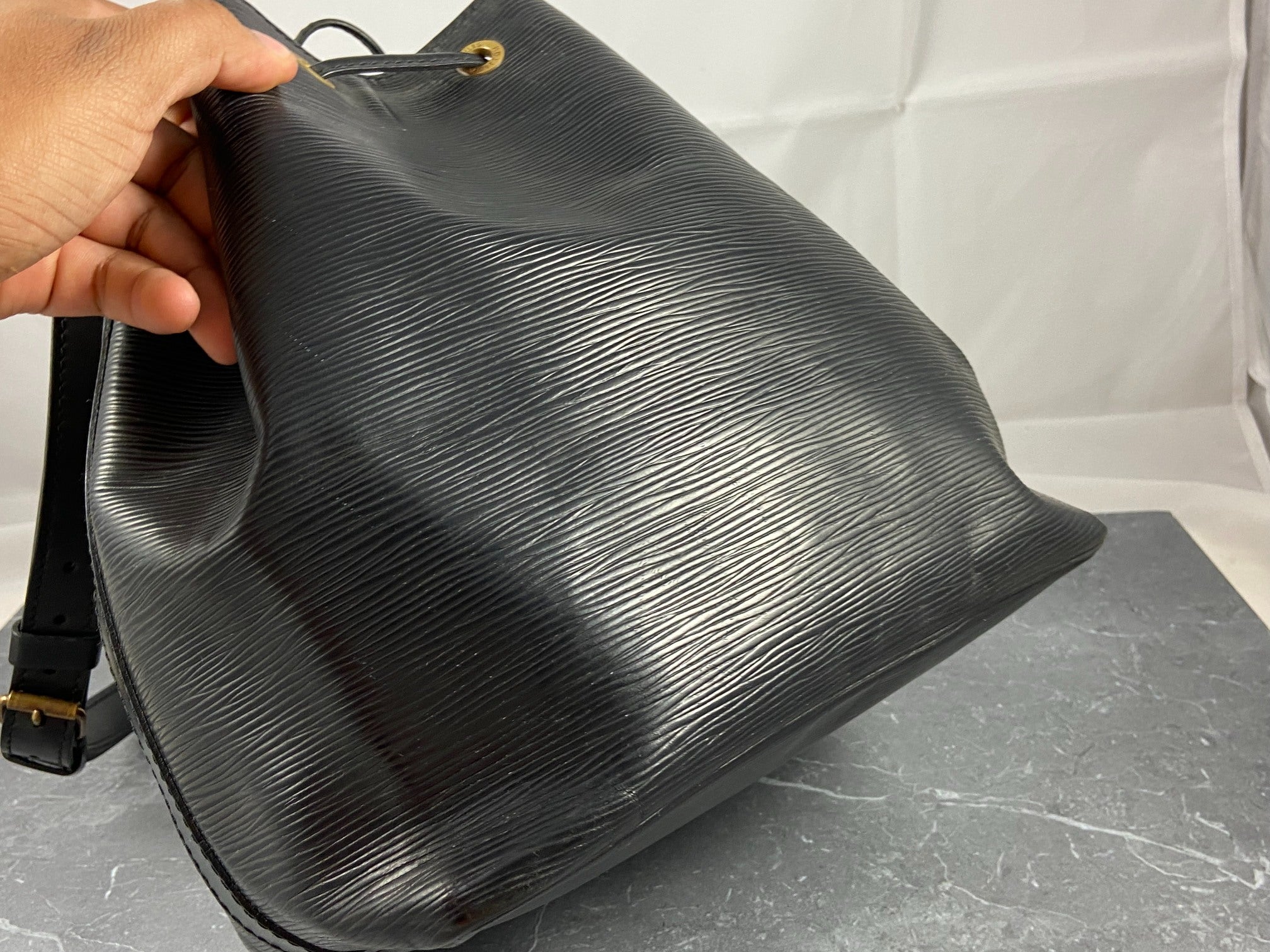 Louis Vuitton Sac Noé Petit Black Epi Leather