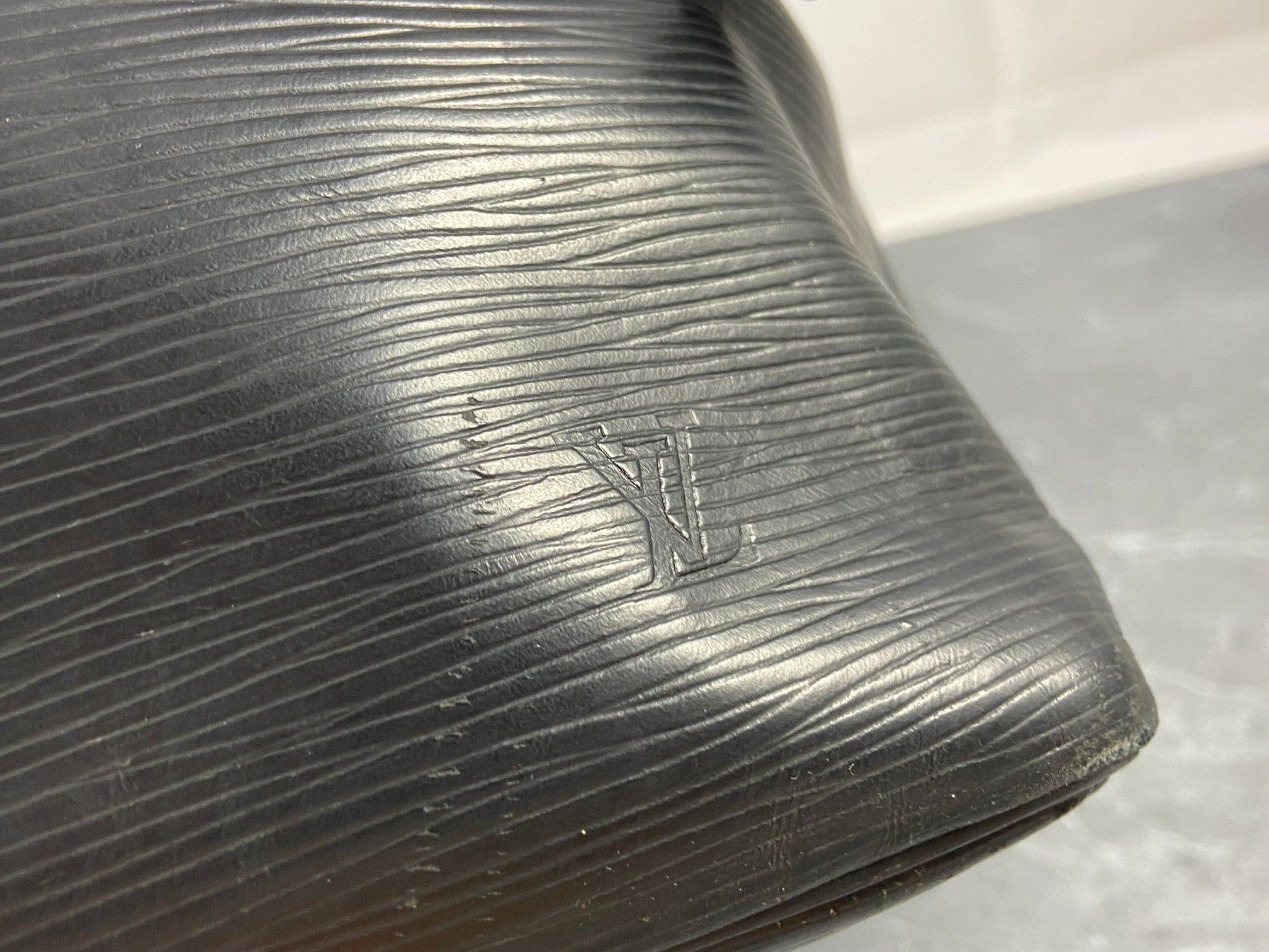 Louis Vuitton Sac Noé Petit Black Epi Leather