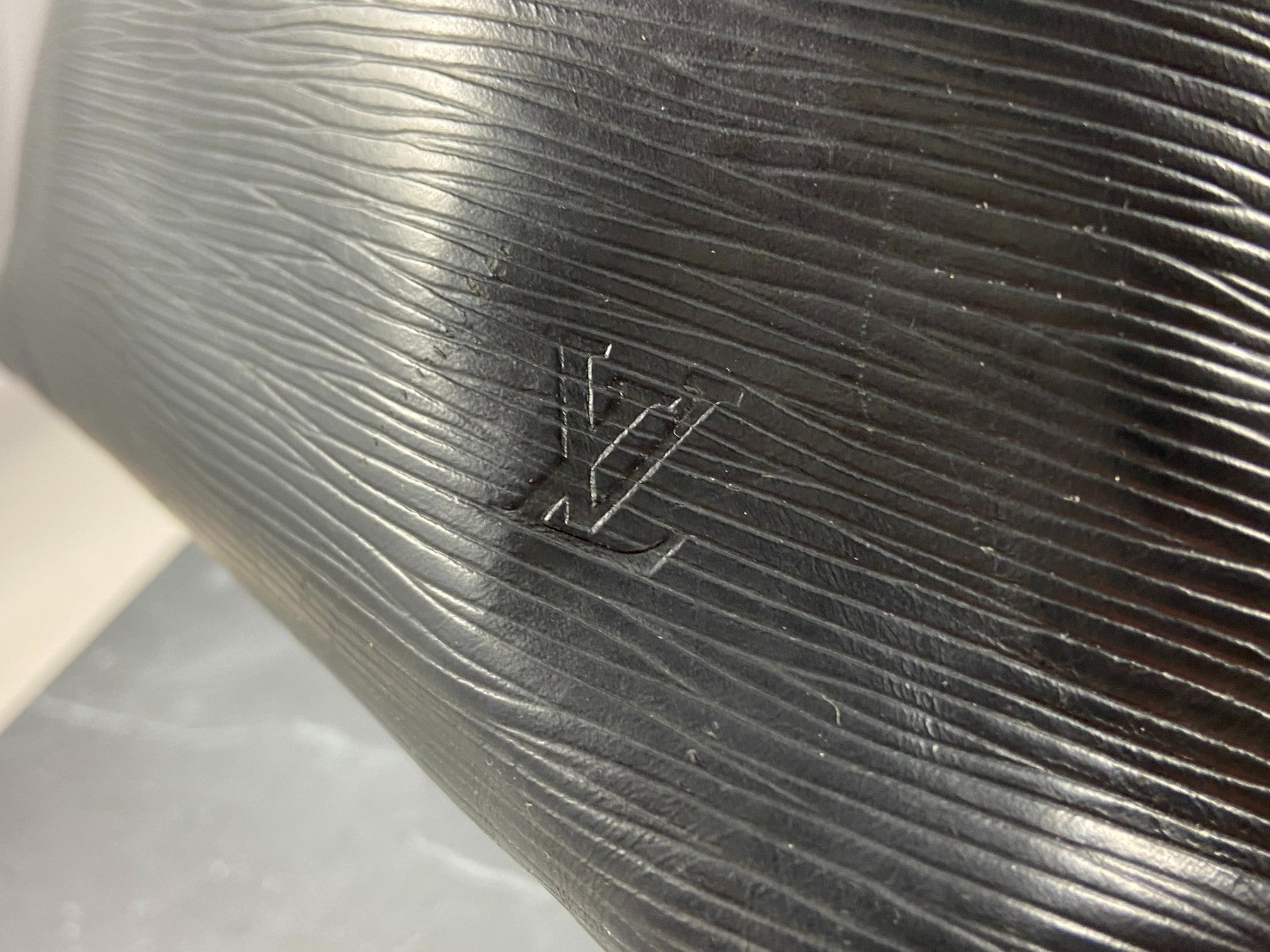 Louis Vuitton Sac Noé Petit Black Epi Leather