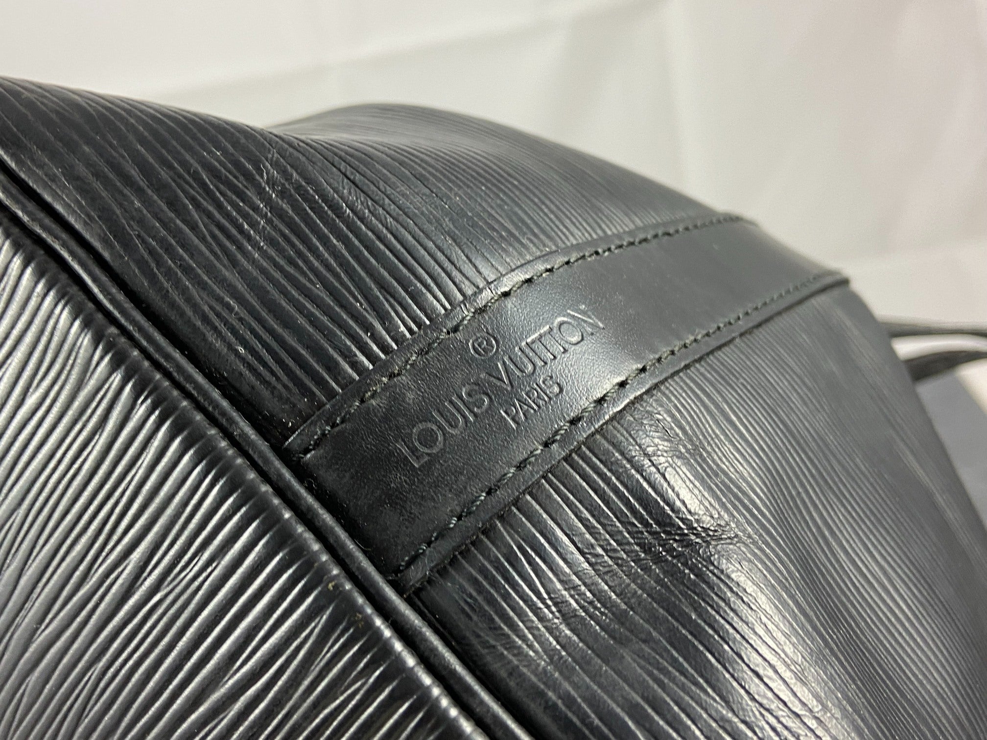 Louis Vuitton Sac Noé Petit Black Epi Leather